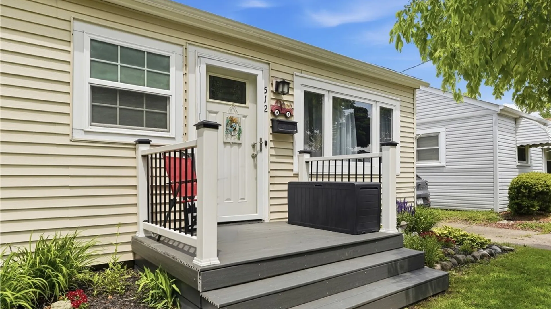 Property at 512 Saint Lawrence Avenue, Buffalo, NY 14216 4