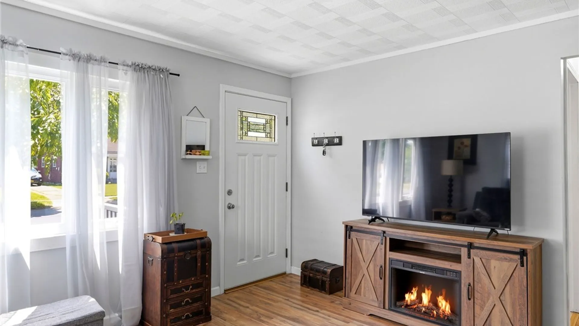 Property at 512 Saint Lawrence Avenue, Buffalo, NY 14216 6