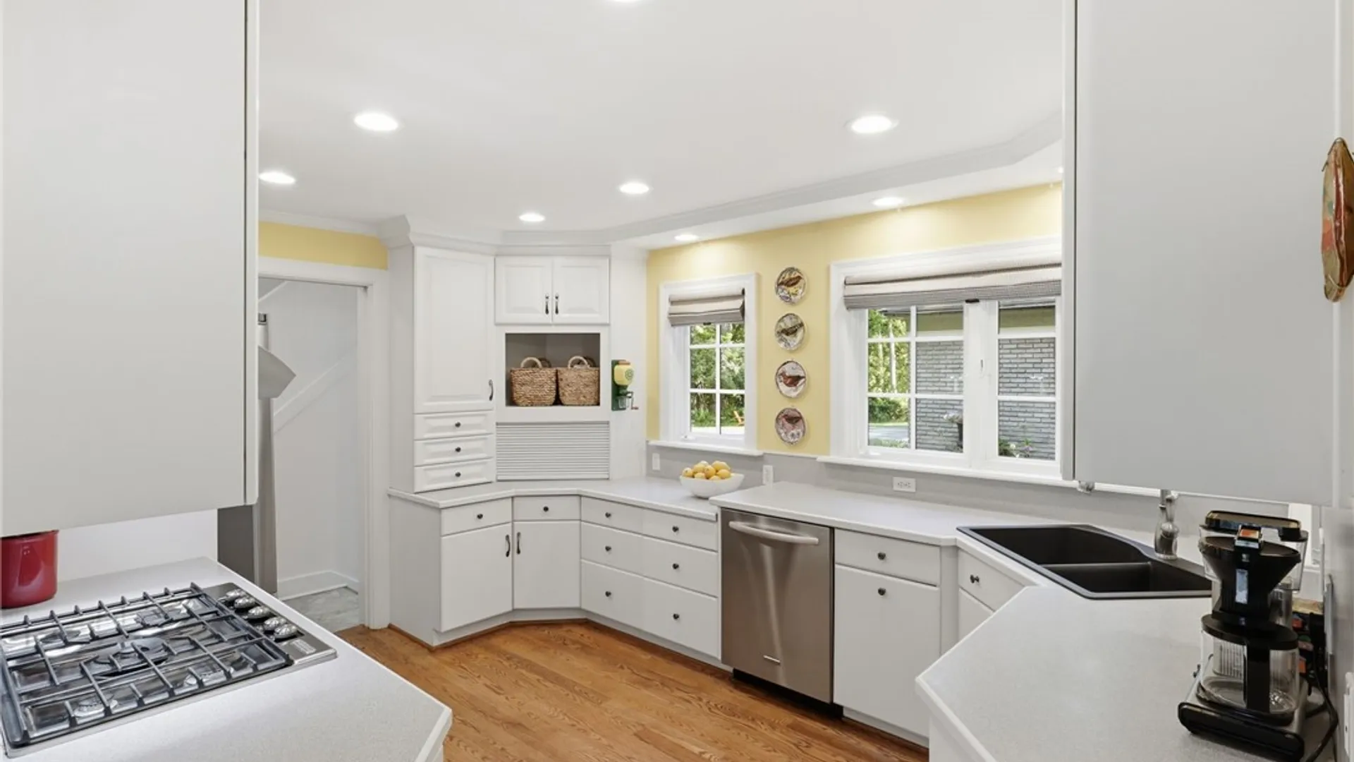 Property at 210 Fairport Road, Pittsford, NY 14445 10