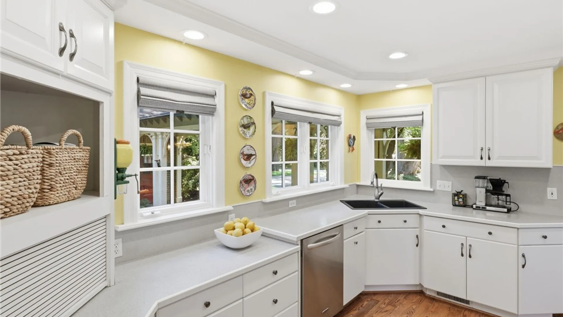 Property at 210 Fairport Road, Pittsford, NY 14445 13