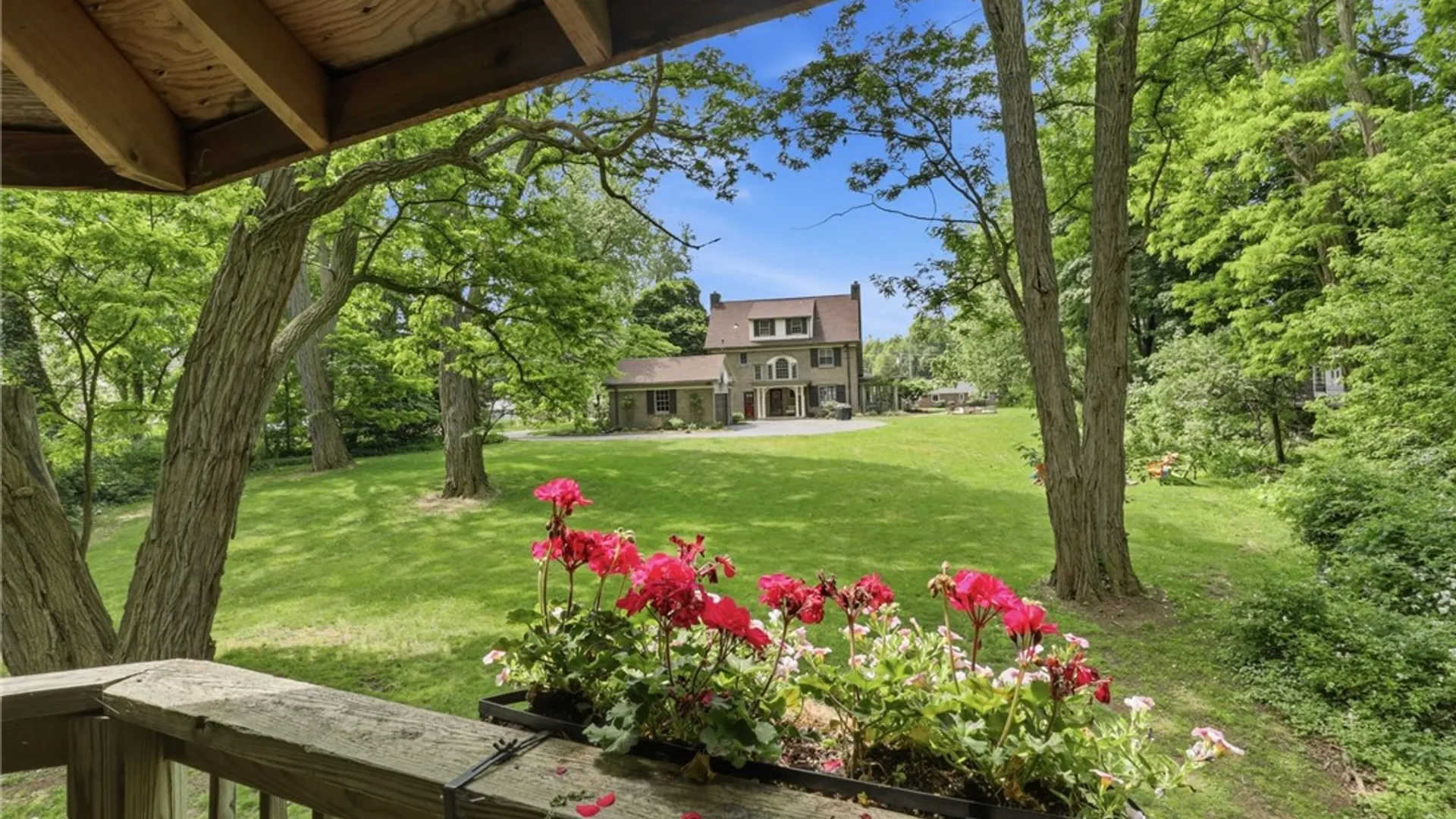 Property at 210 Fairport Road, Pittsford, NY 14445 43