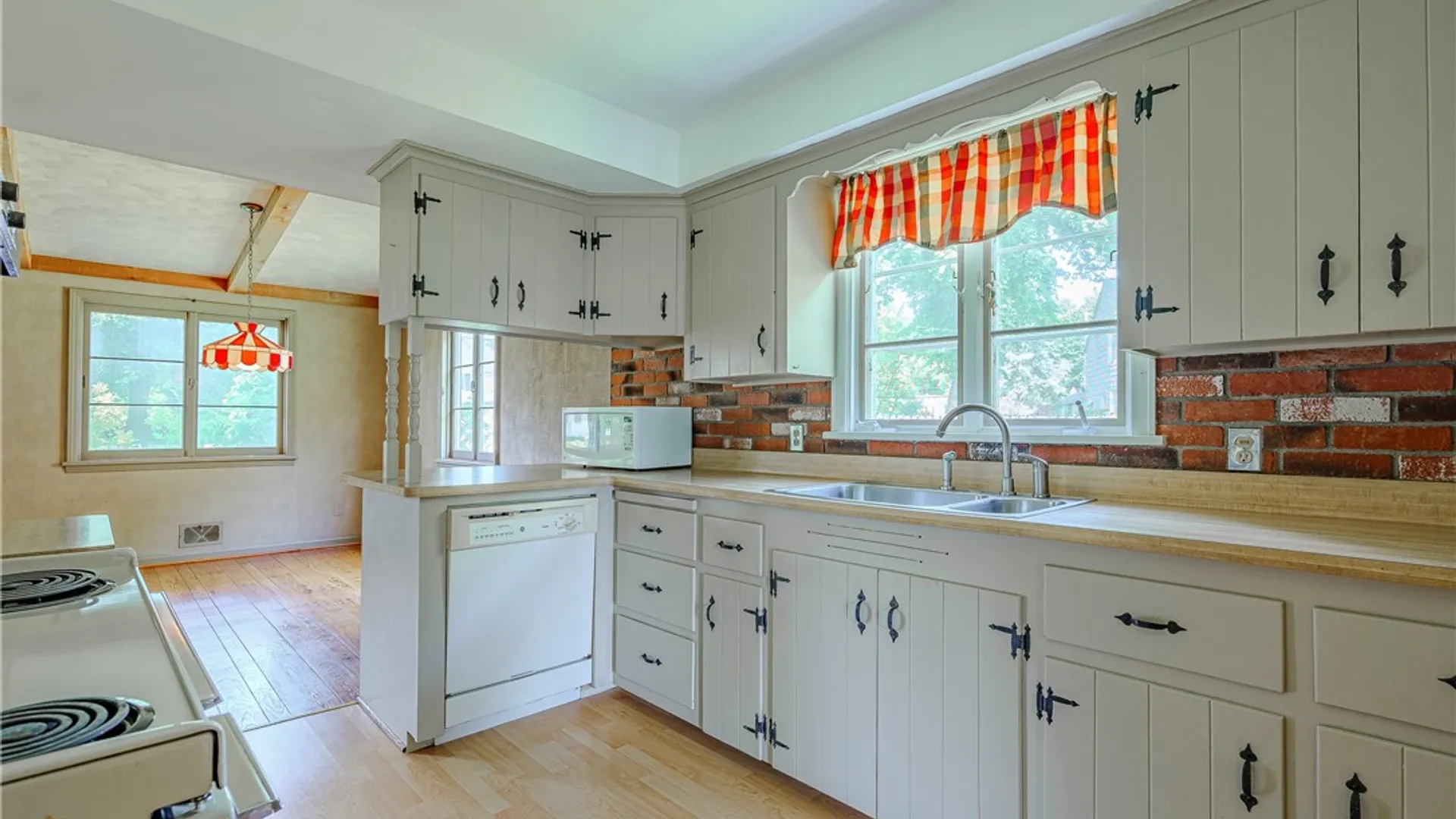 Property at 33 Irving Road, Brighton, NY 14618 19
