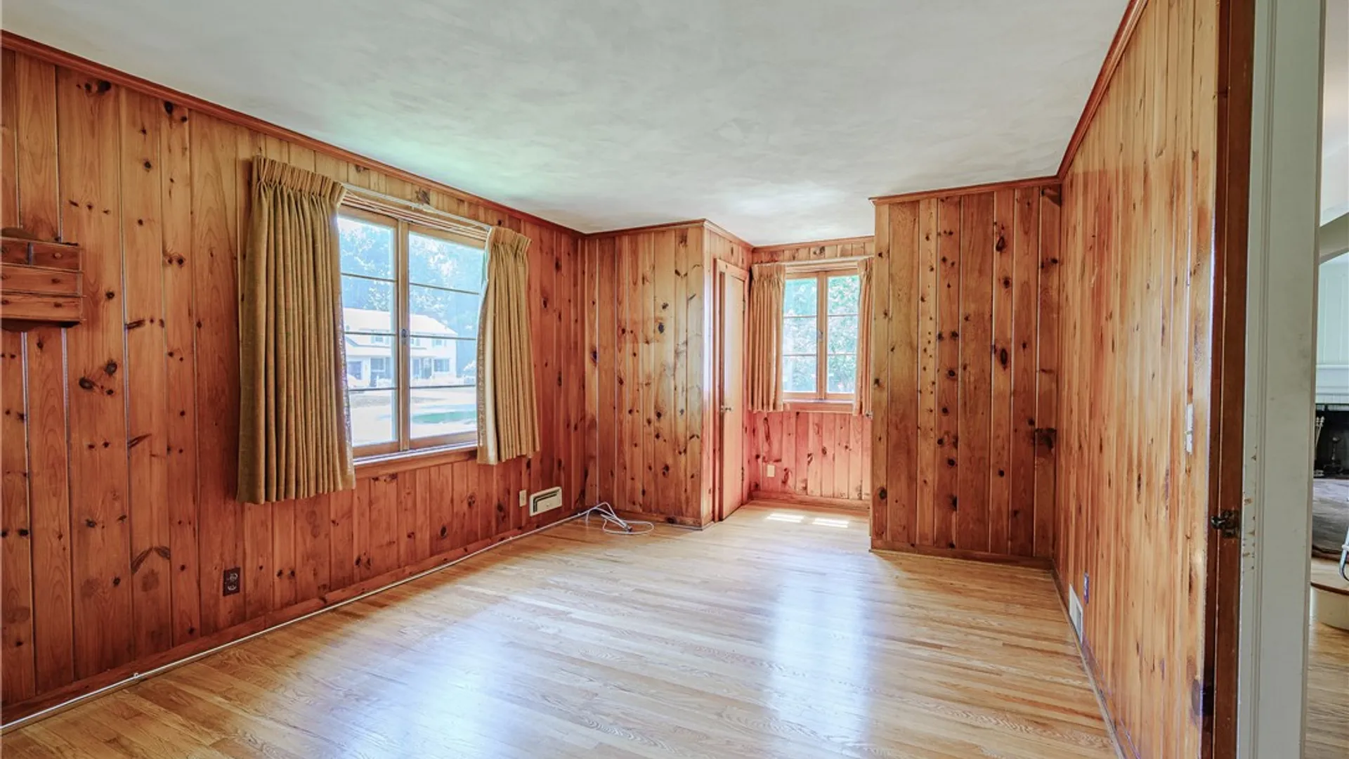 Property at 33 Irving Road, Brighton, NY 14618 22
