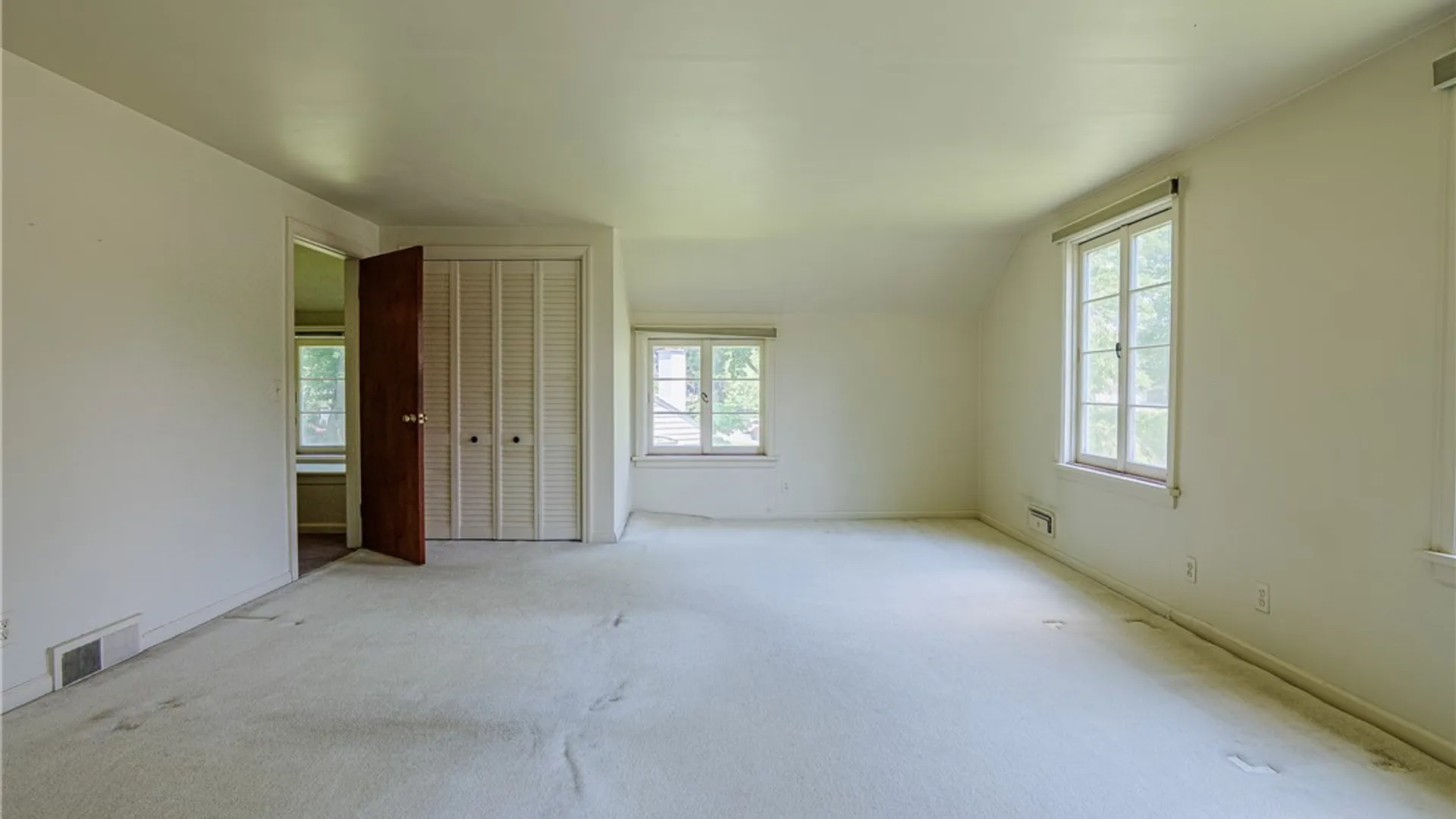 Property at 33 Irving Road, Brighton, NY 14618 27