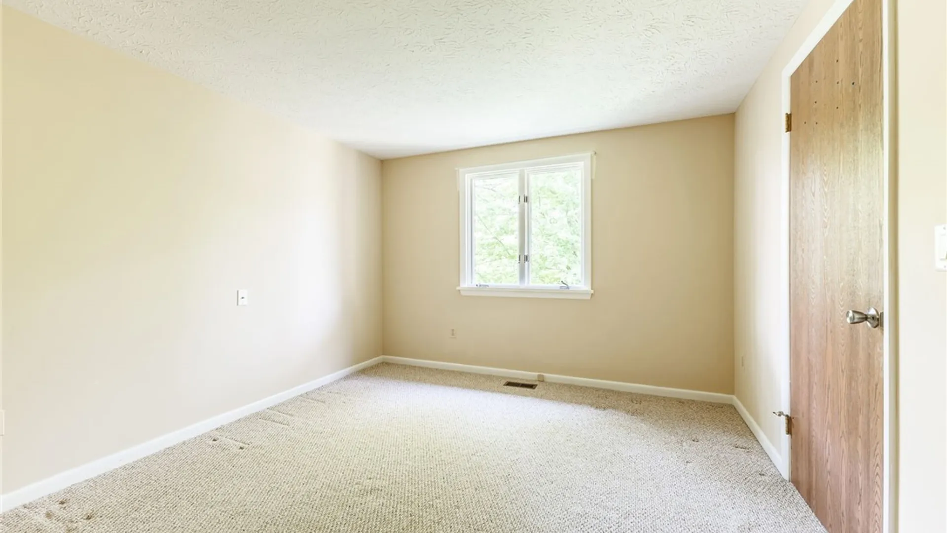 Property at 3 Wind Song, Pittsford, NY 14450 38