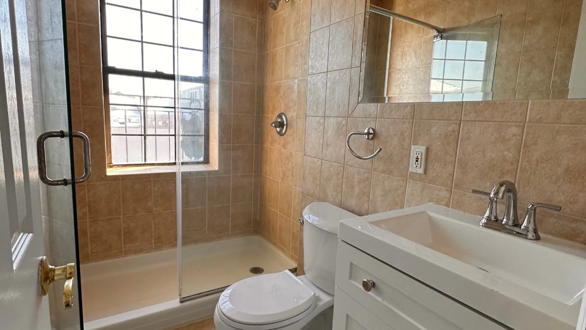 Property at 890 Beech Street, Long Beach, NY 11561 4