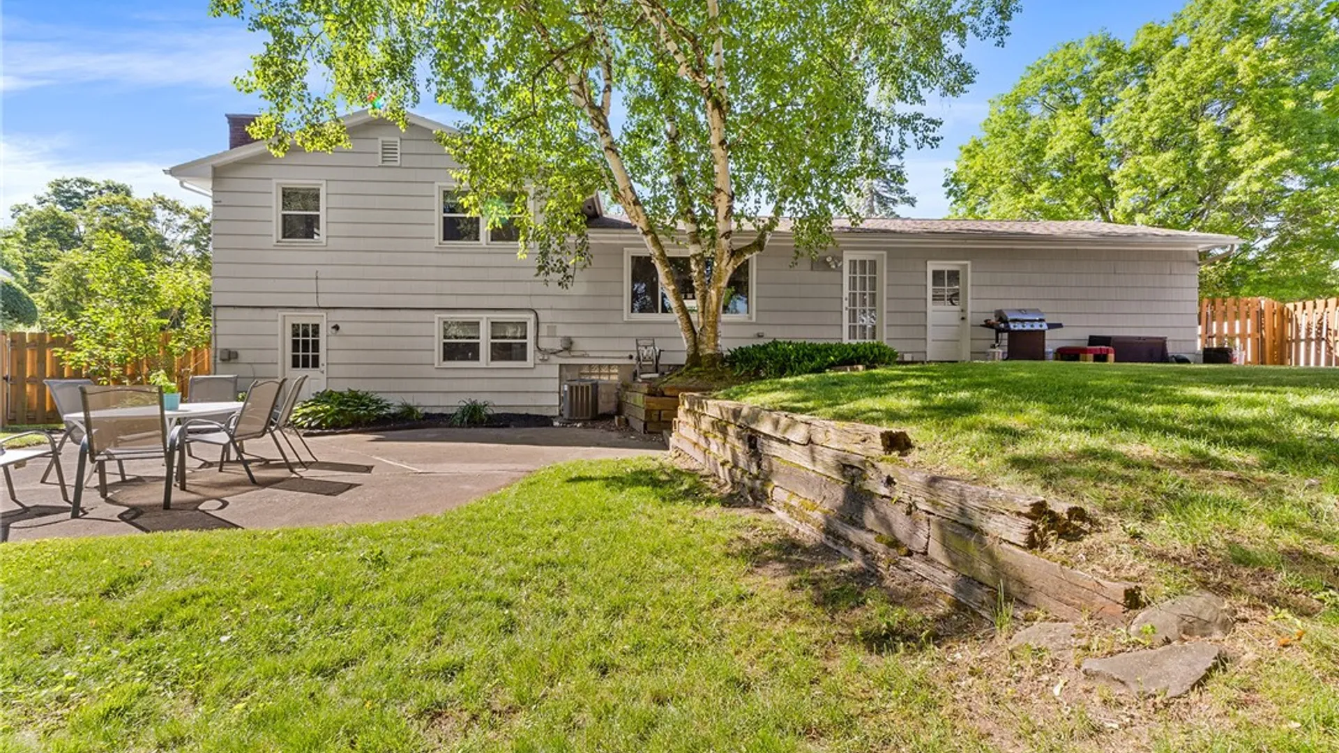 Property at 7 Aldwick Rise, Perinton, NY 14450 29