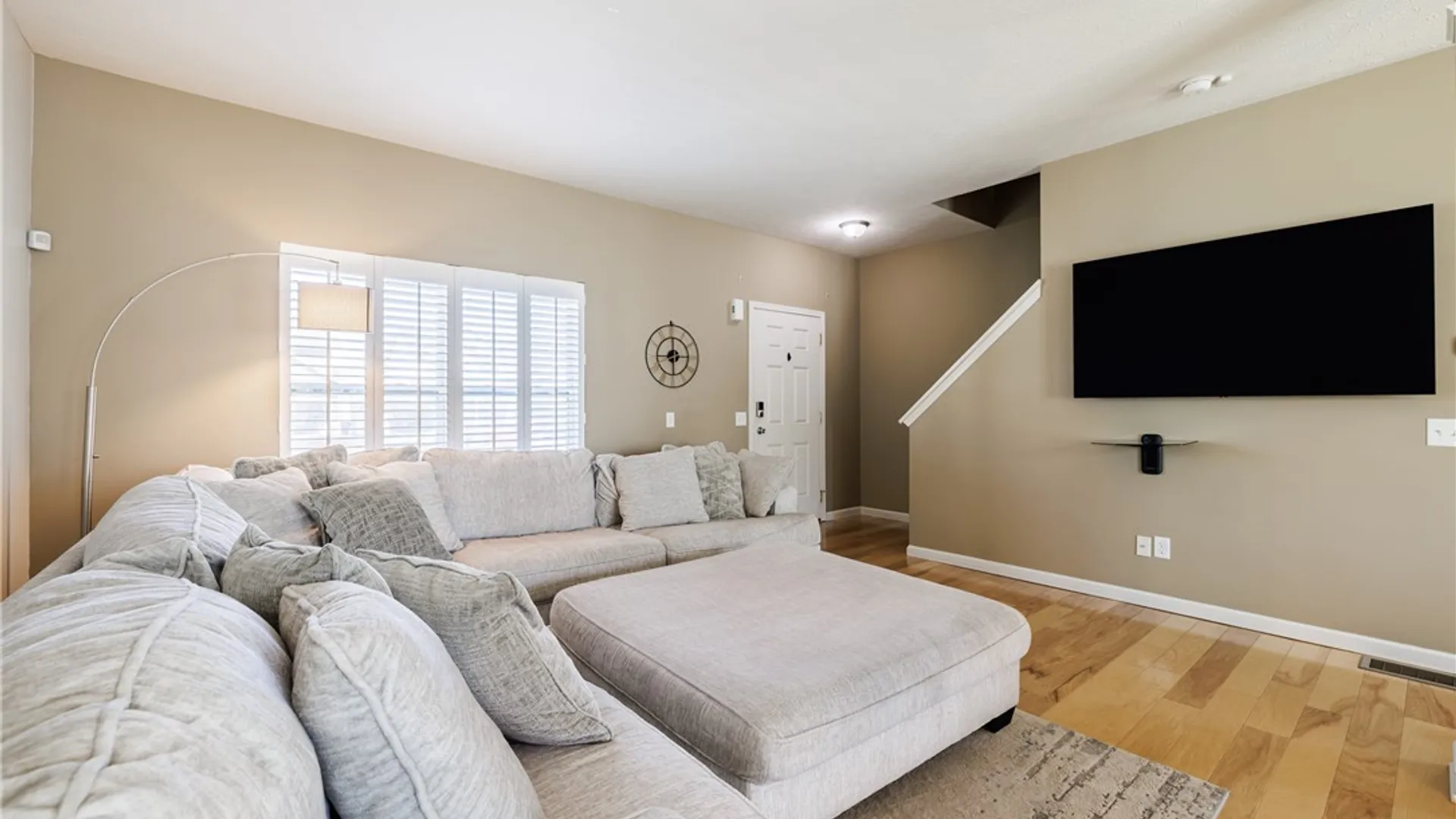 Property at 5 Brentford Lane, Greece, NY 14612 12