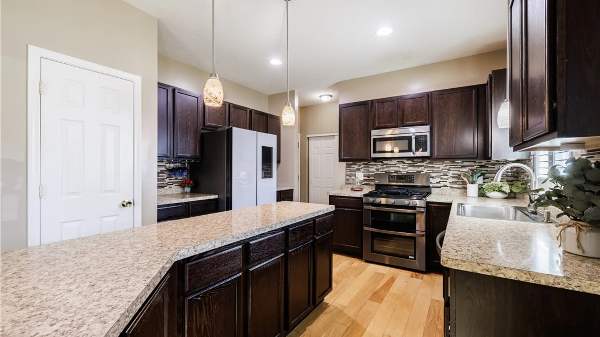 Property at 5 Brentford Lane, Greece, NY 14612 5