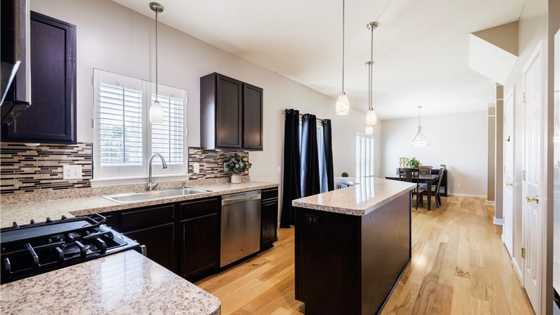 Property at 5 Brentford Lane, Greece, NY 14612 6