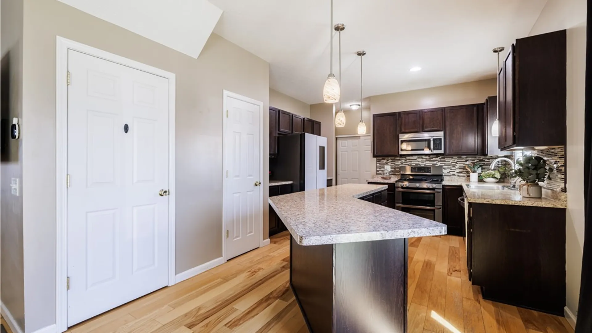 Property at 5 Brentford Lane, Greece, NY 14612 7