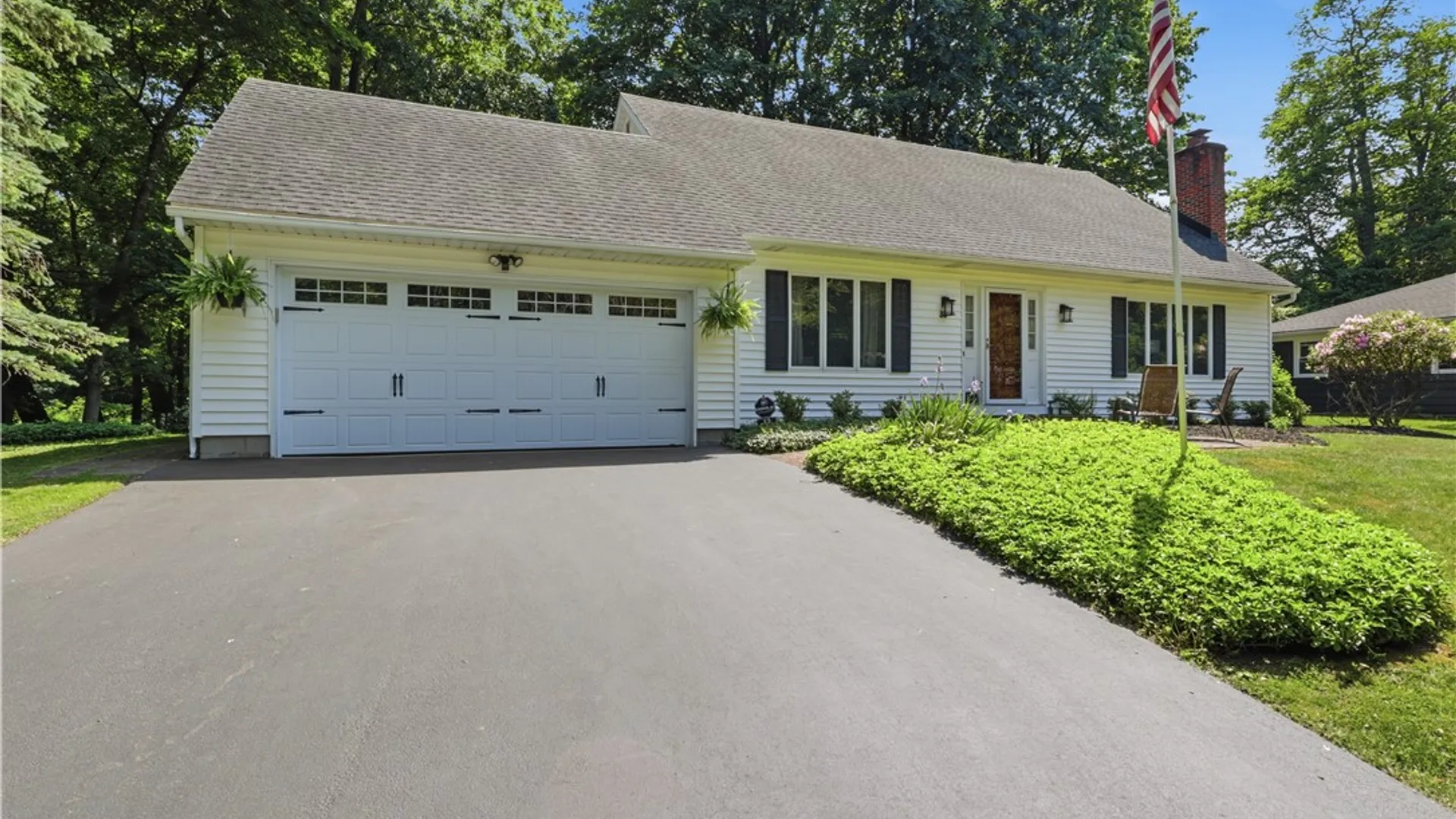 Property at 33 Scotch Lane, Irondequoit, NY 14617 2