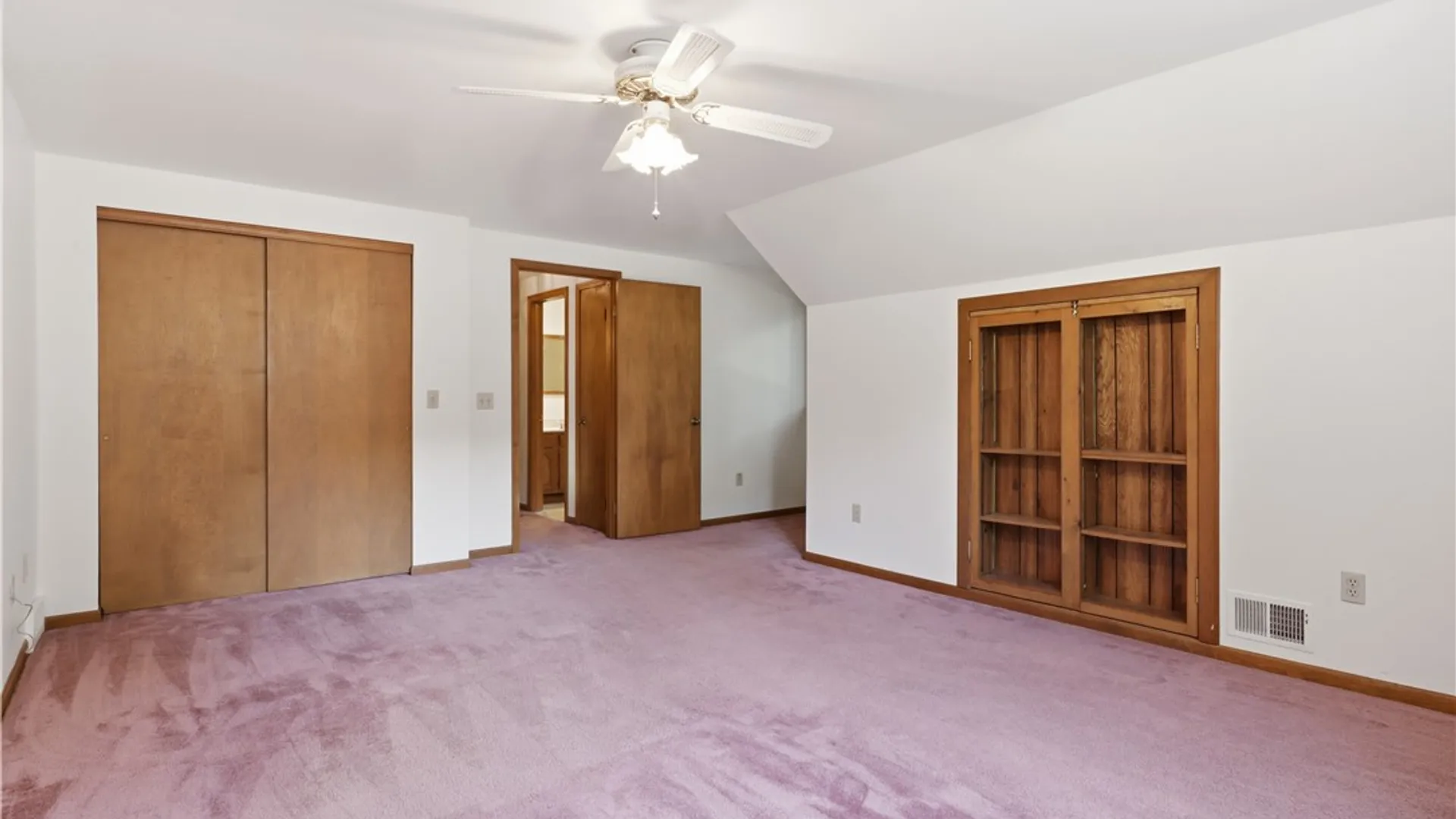 Property at 33 Scotch Lane, Irondequoit, NY 14617 35