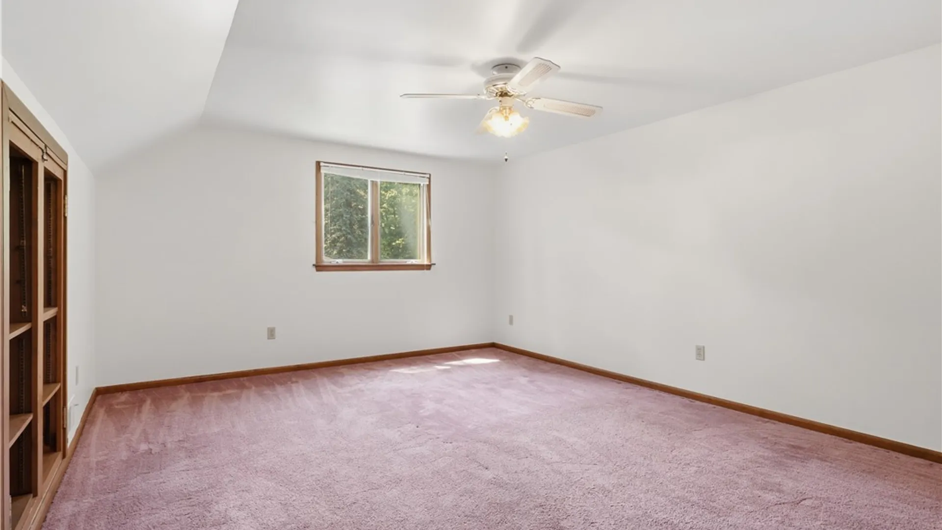 Property at 33 Scotch Lane, Irondequoit, NY 14617 36