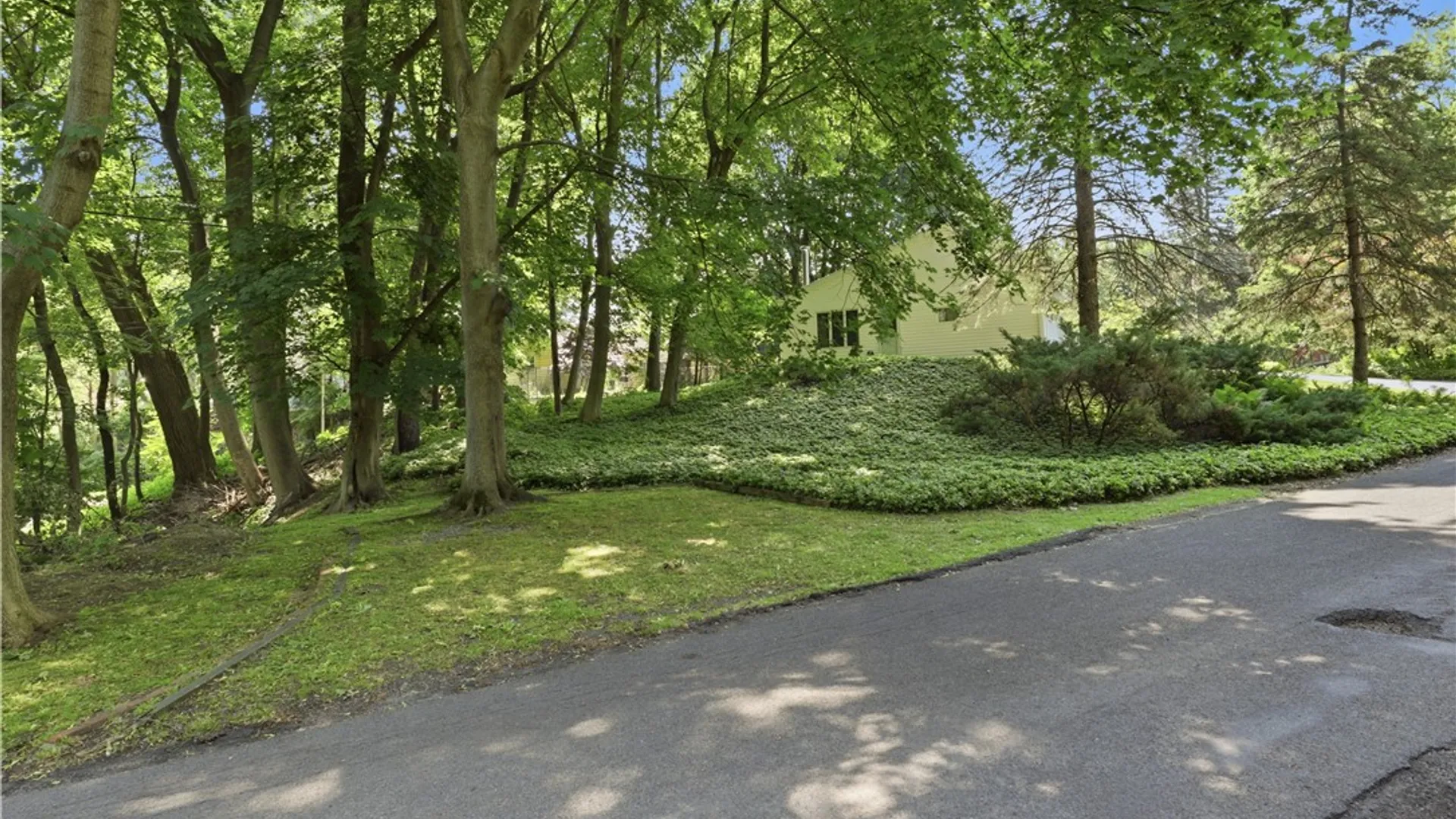 Property at 33 Scotch Lane, Irondequoit, NY 14617 6