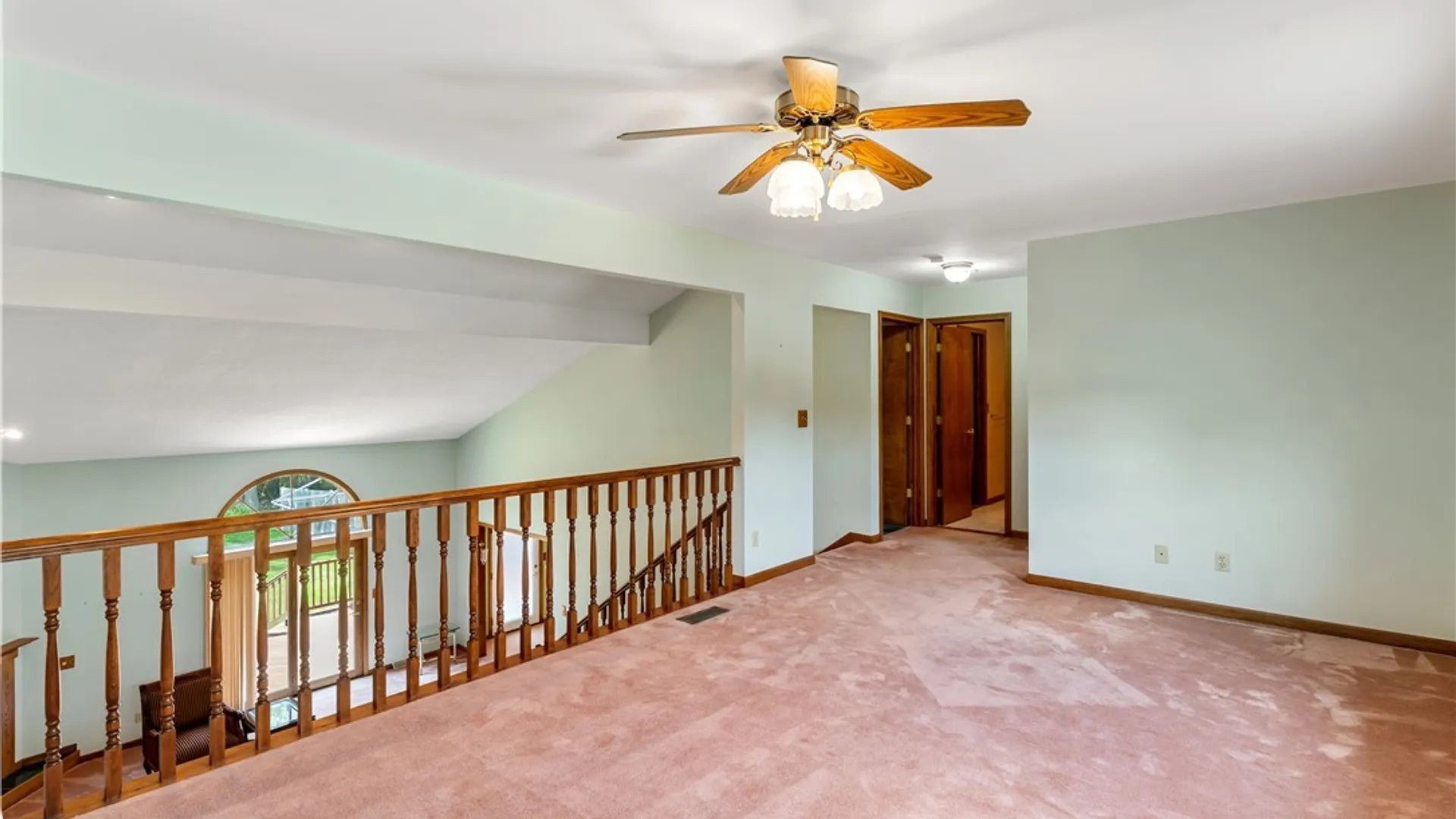 Property at 43 Eagle Terrace, Lancaster, NY 14043 17