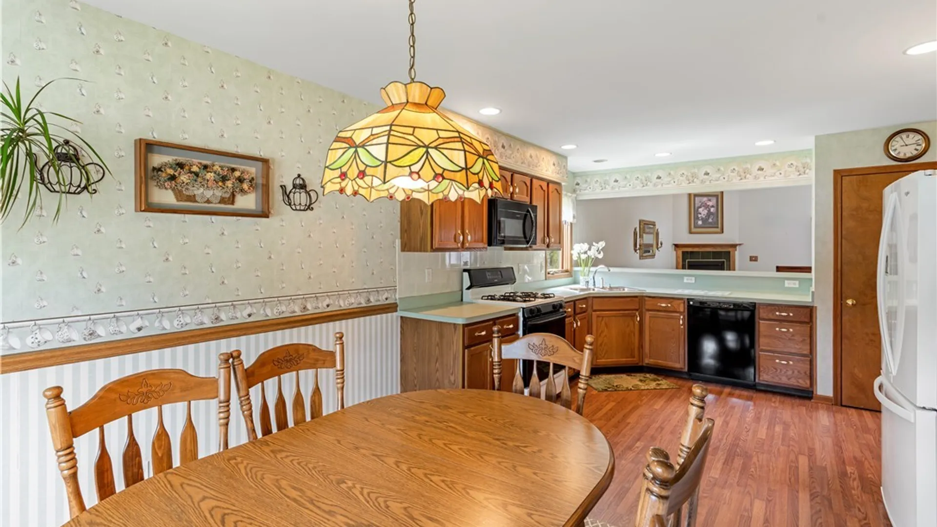 Property at 43 Eagle Terrace, Lancaster, NY 14043 7