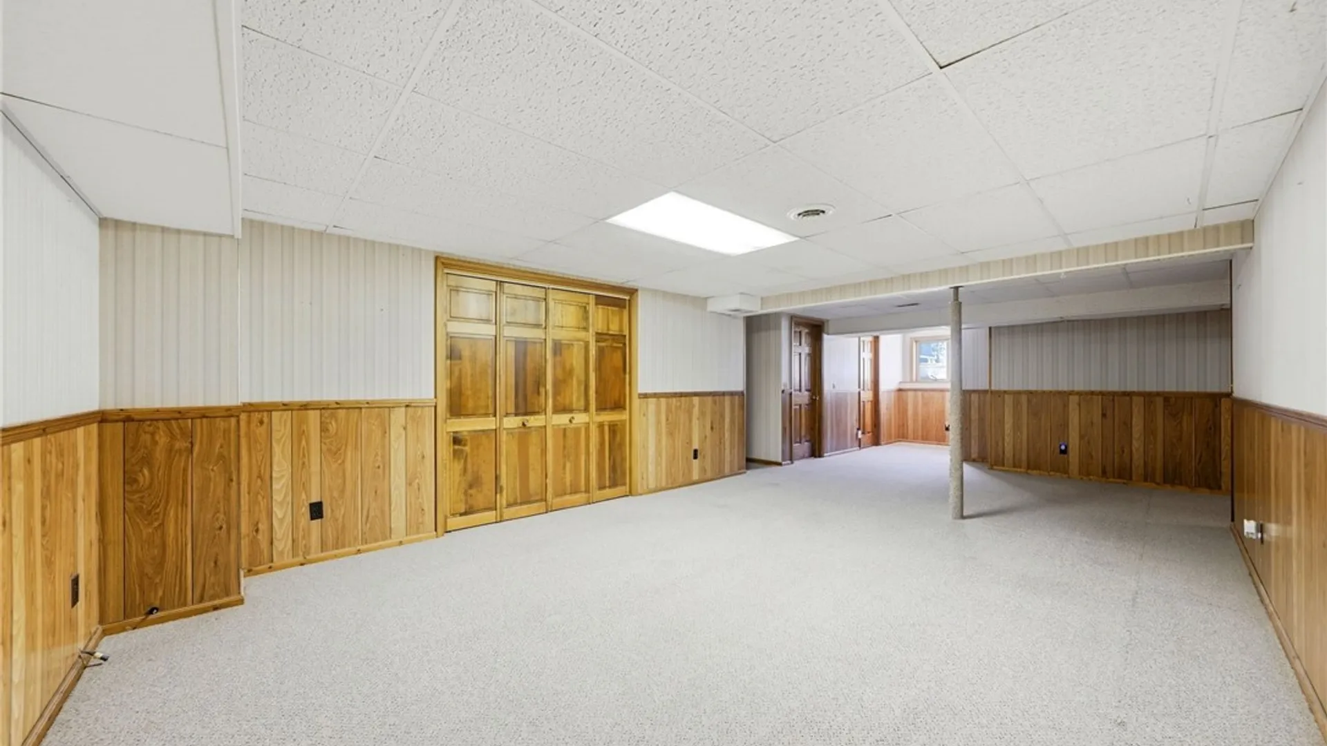 Property at 535 Seneca Creek Road, West Seneca, NY 14224 31