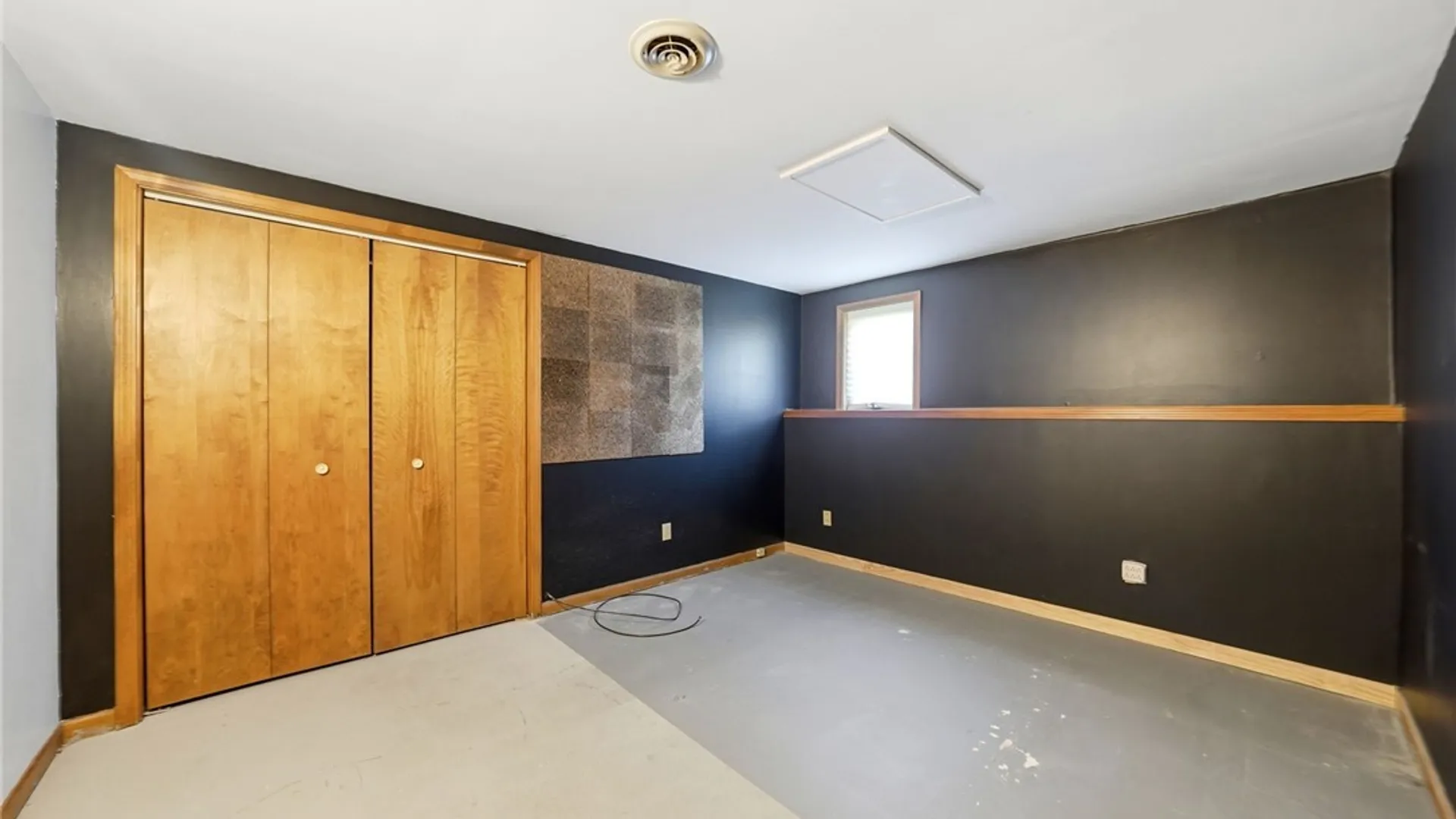 Property at 535 Seneca Creek Road, West Seneca, NY 14224 33