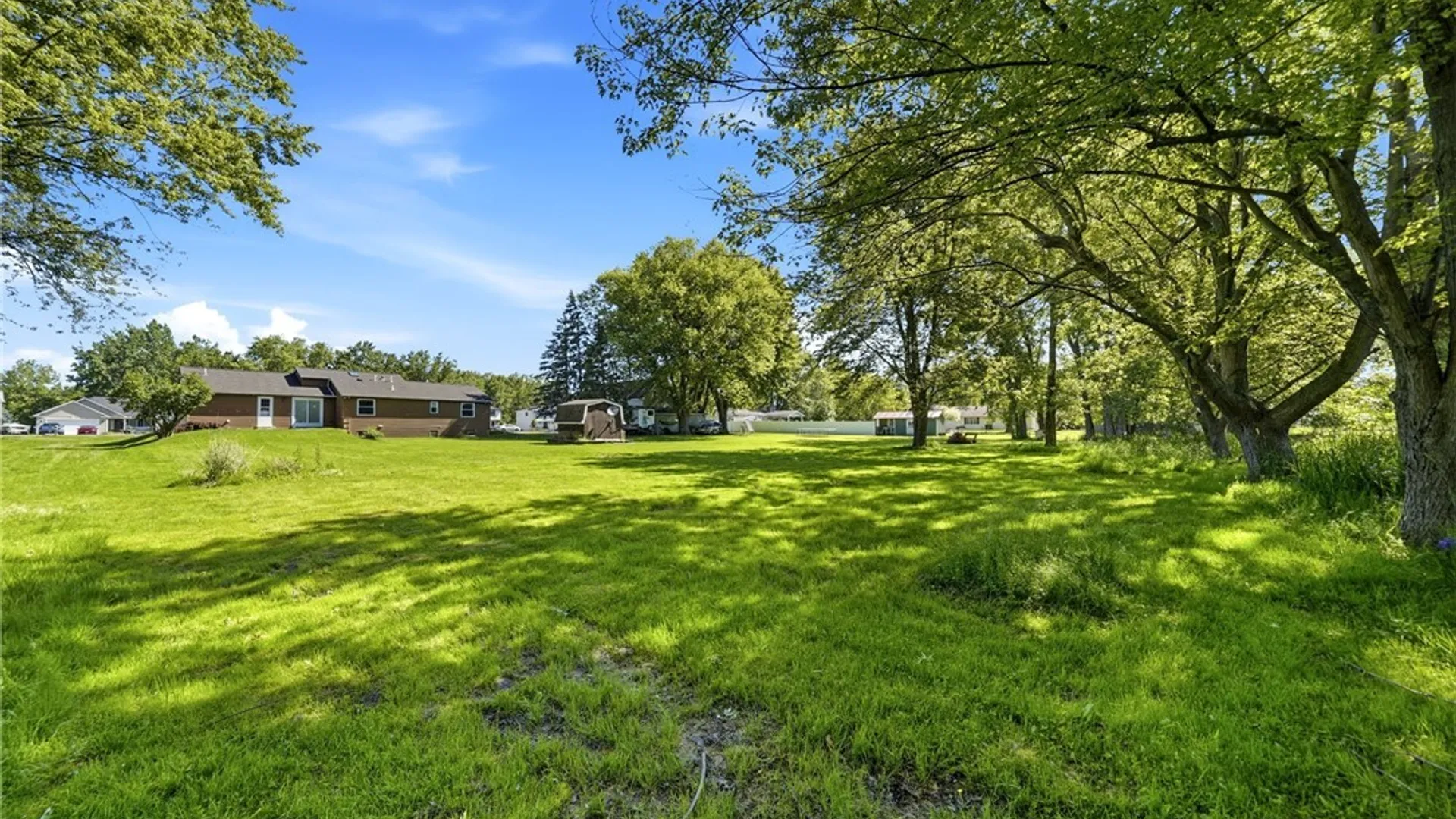 Property at 535 Seneca Creek Road, West Seneca, NY 14224 43