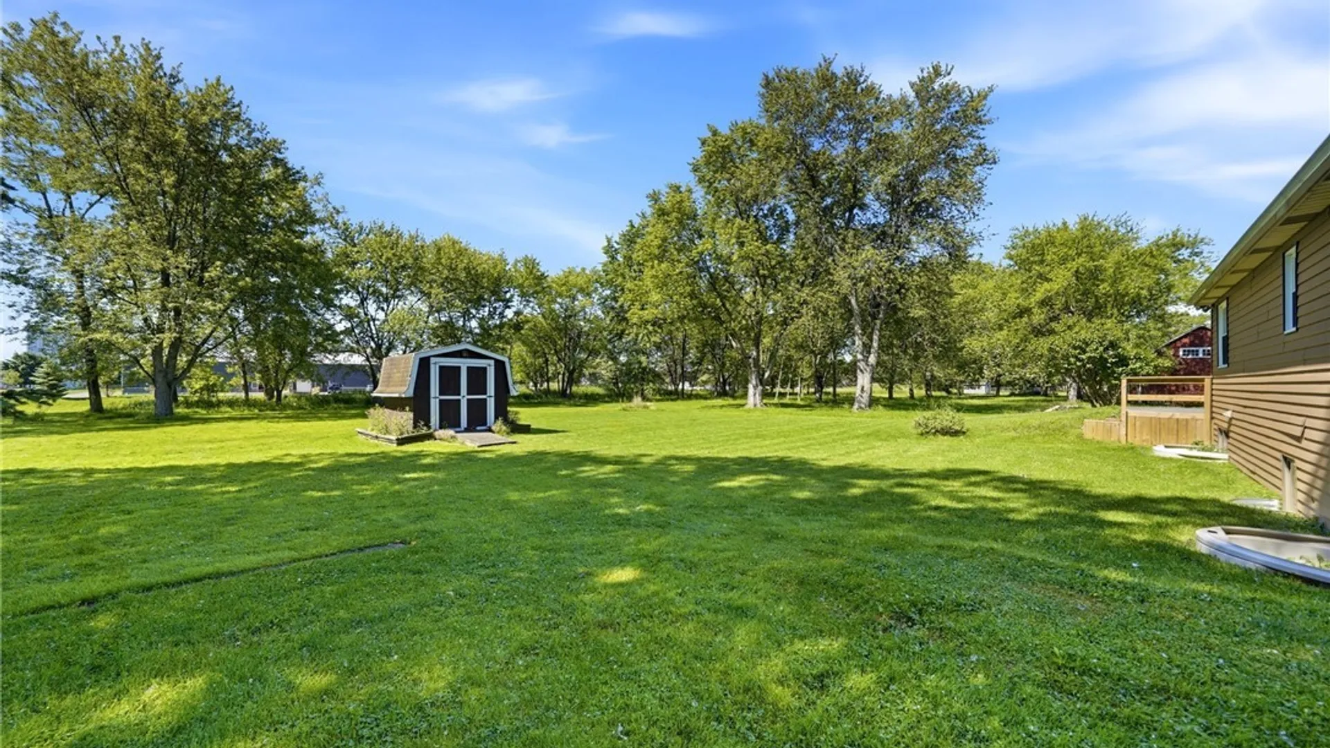 Property at 535 Seneca Creek Road, West Seneca, NY 14224 45
