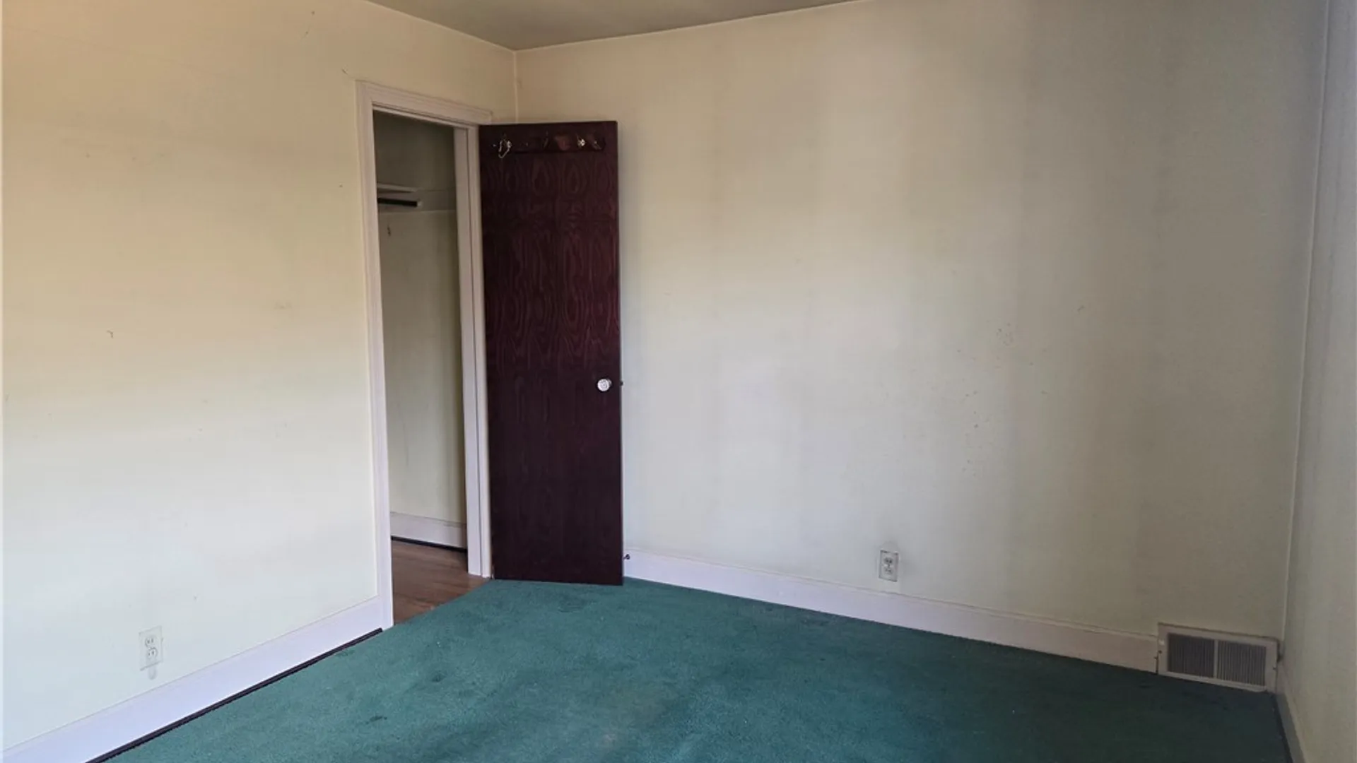 Property at 60 Rosewood Terrace, Cheektowaga, NY 14225 14