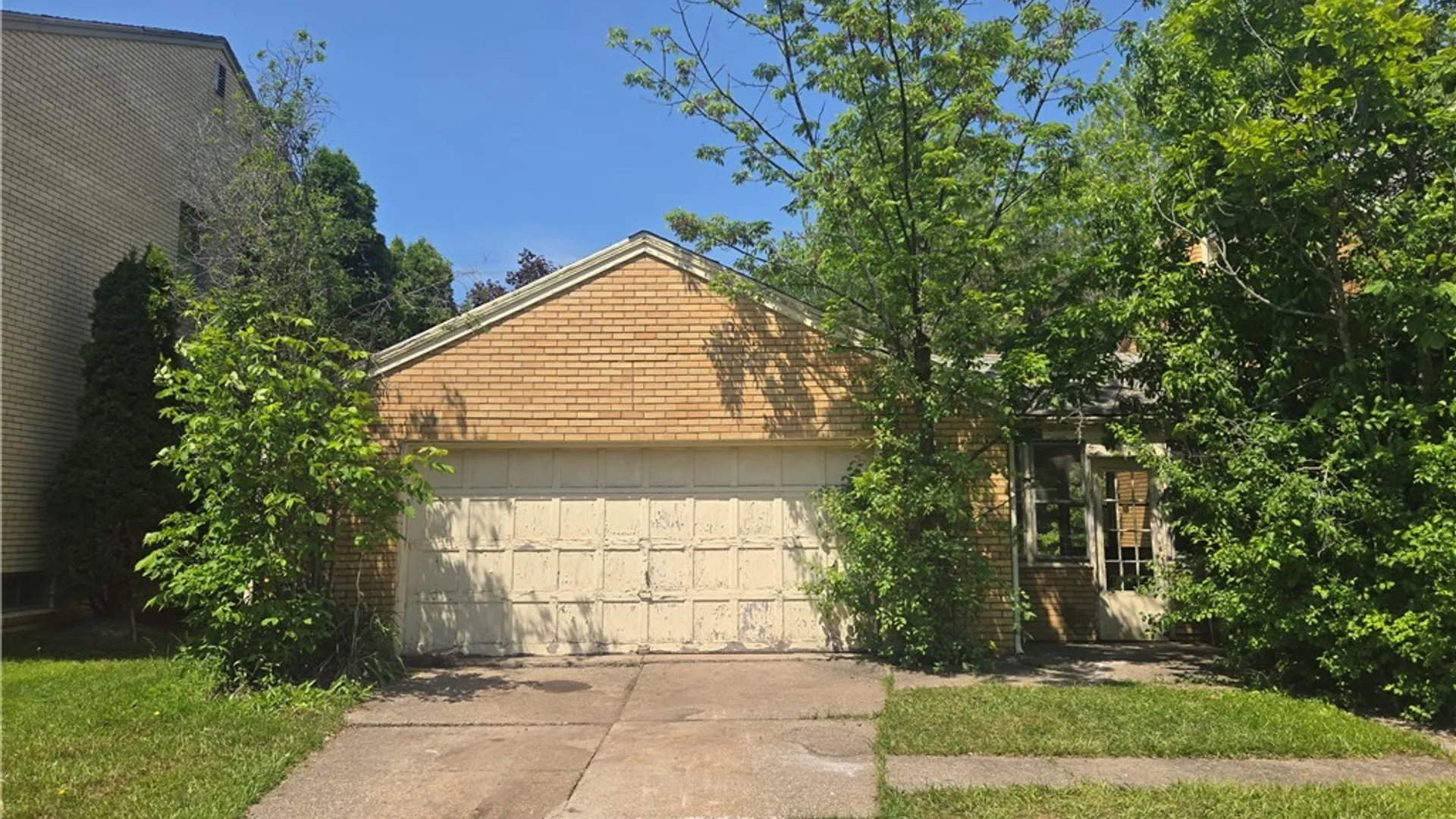Property at 60 Rosewood Terrace, Cheektowaga, NY 14225 3