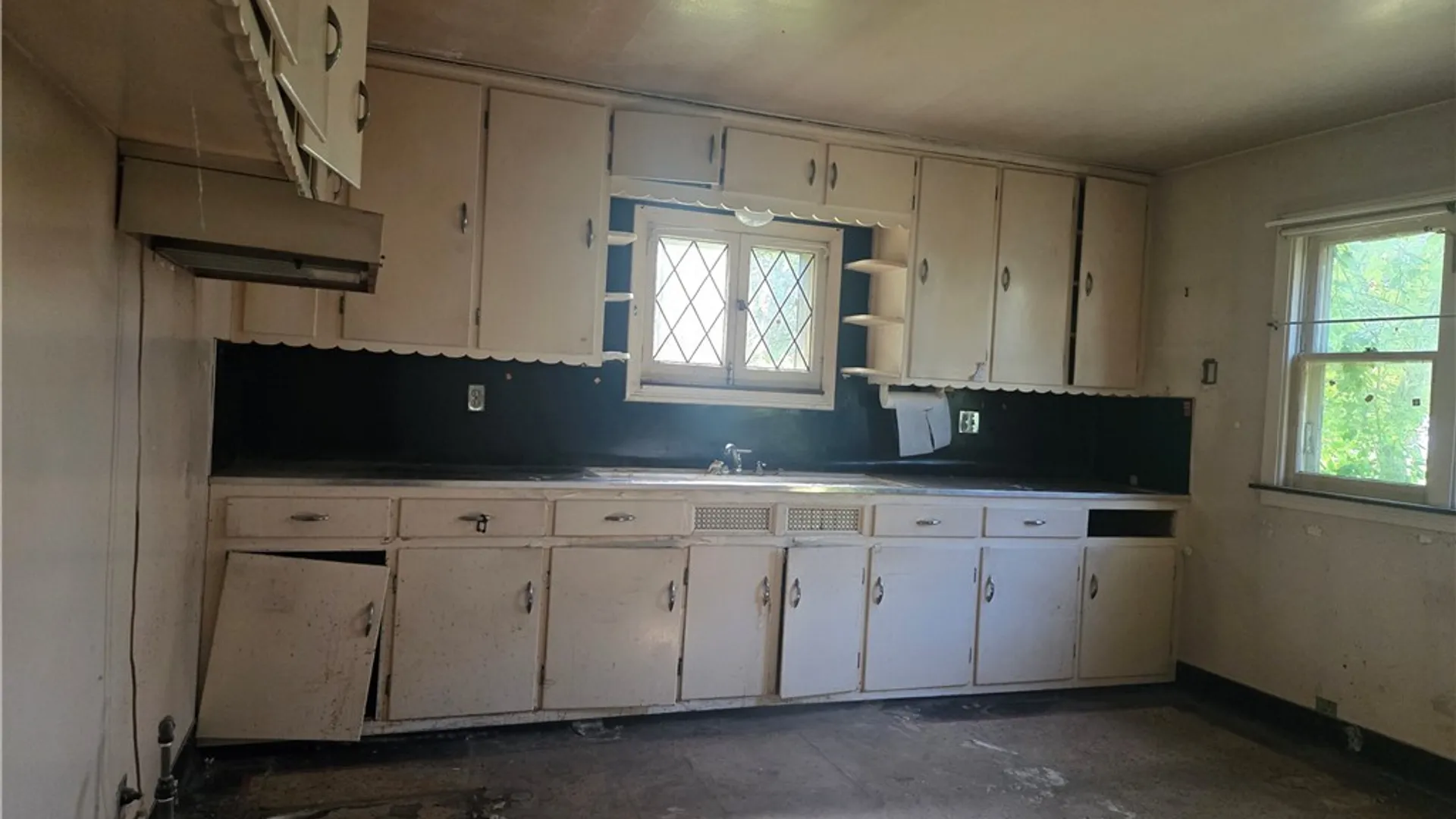 Property at 60 Rosewood Terrace, Cheektowaga, NY 14225 7