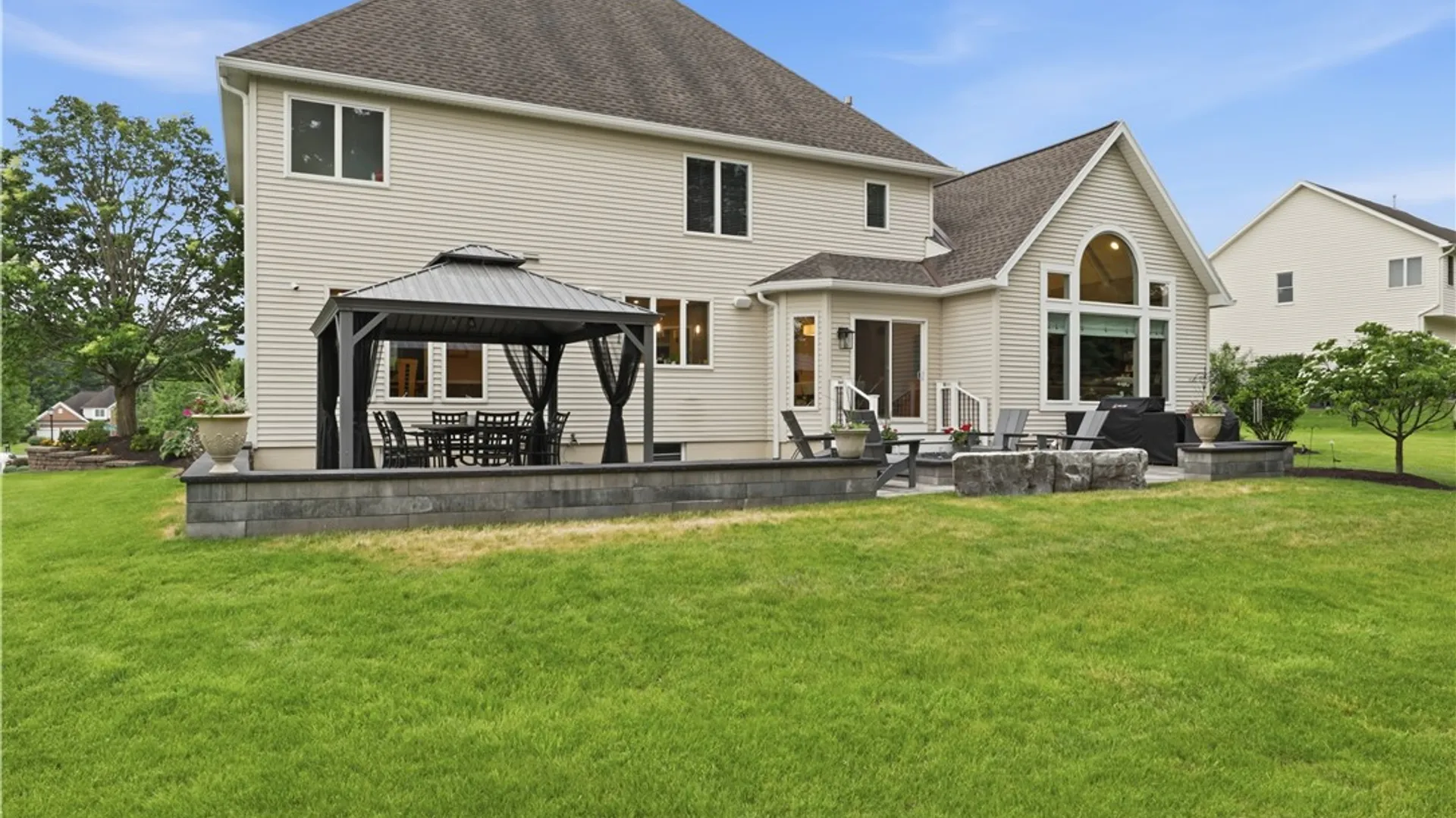 Property at 24 Mount Liberty Dr, Perinton, NY 14526 49