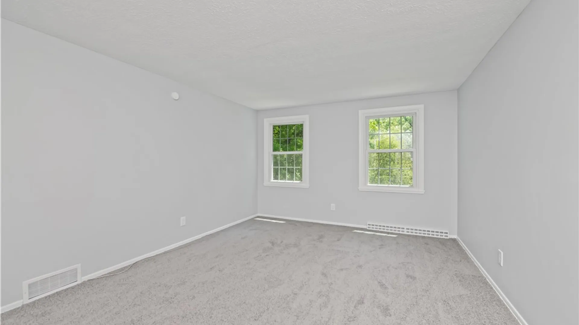 Property at 72 Boxwood Lane, Perinton, NY 14450 16