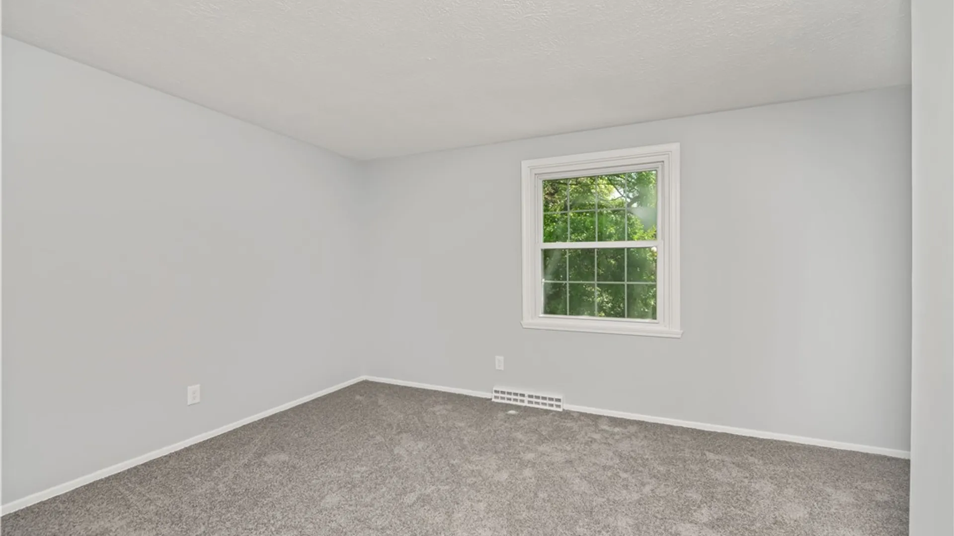 Property at 72 Boxwood Lane, Perinton, NY 14450 19