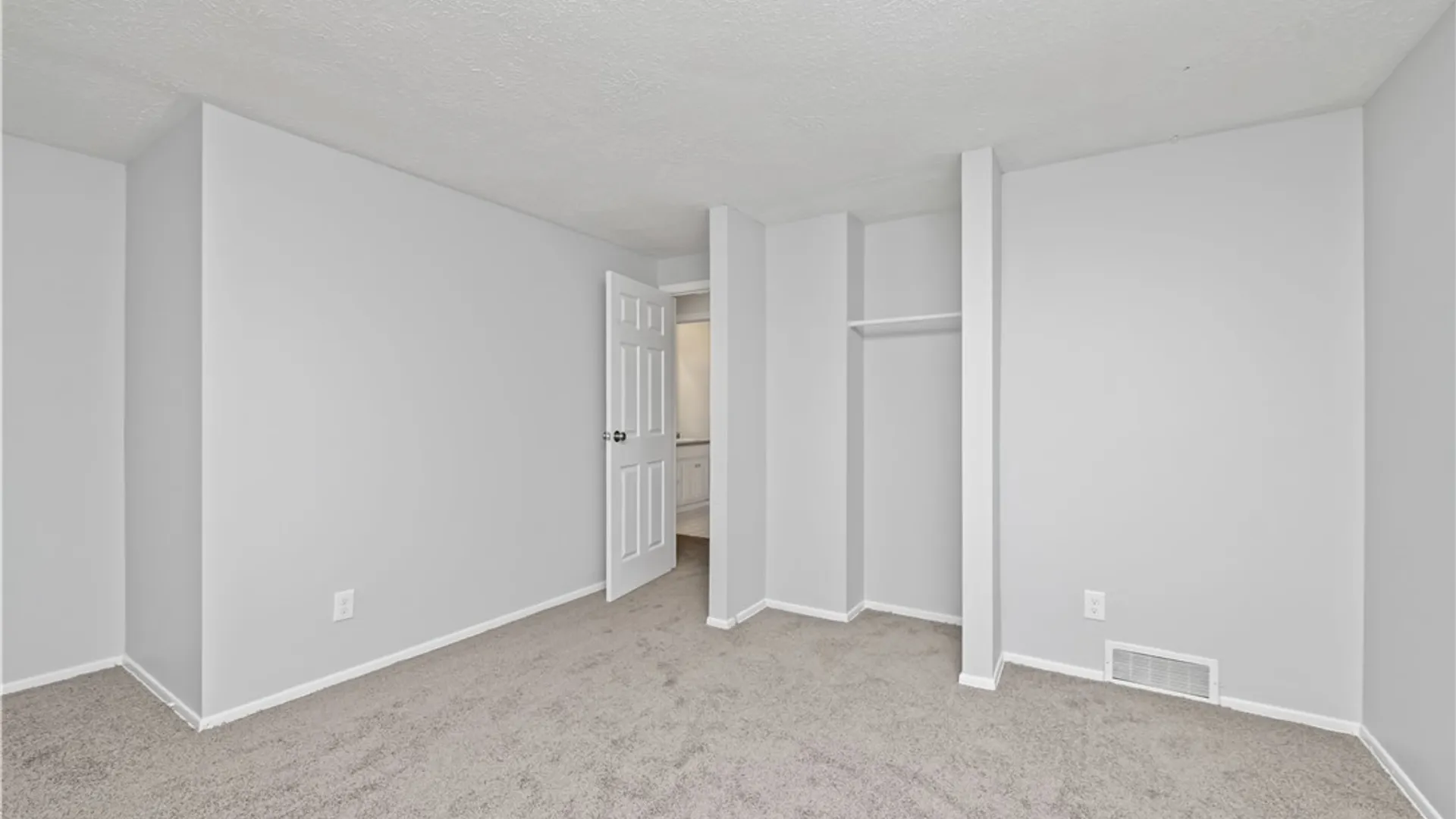 Property at 72 Boxwood Lane, Perinton, NY 14450 21