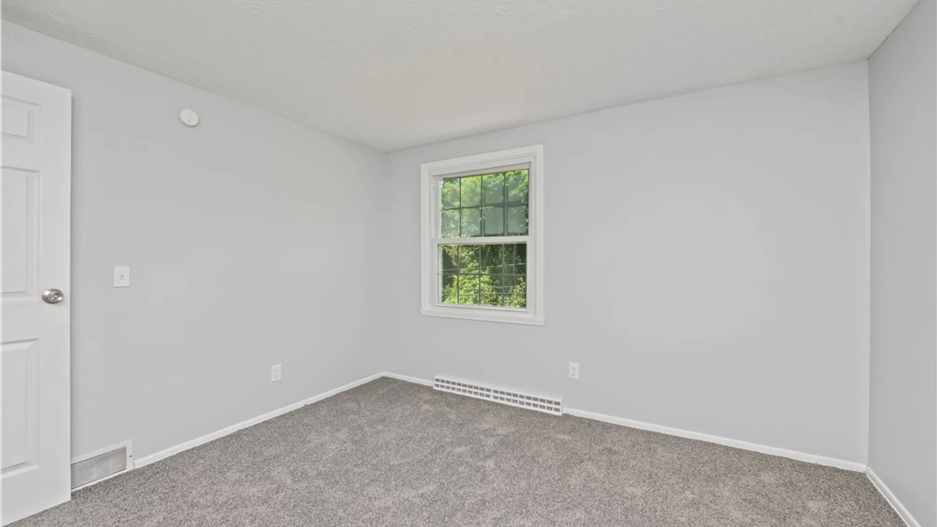 Property at 72 Boxwood Lane, Perinton, NY 14450 24