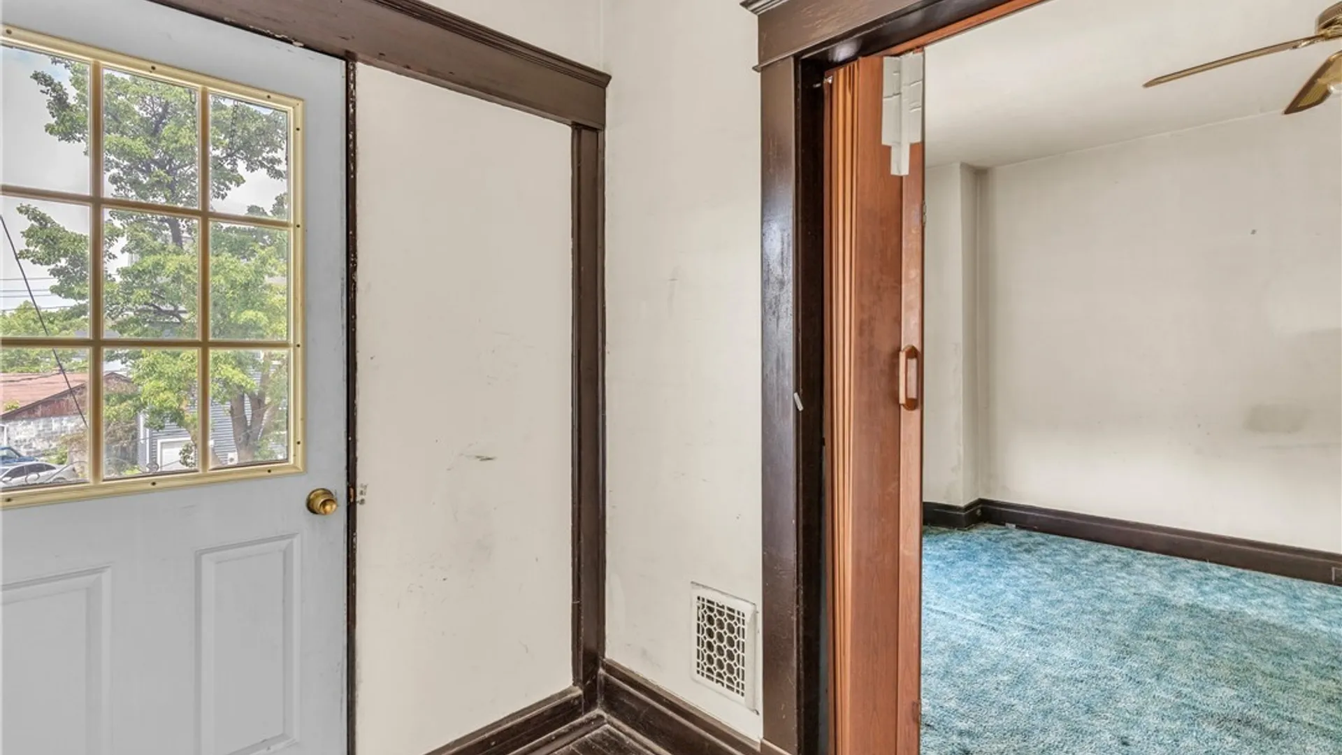 Property at 153 Good Avenue, Buffalo, NY 14220 12