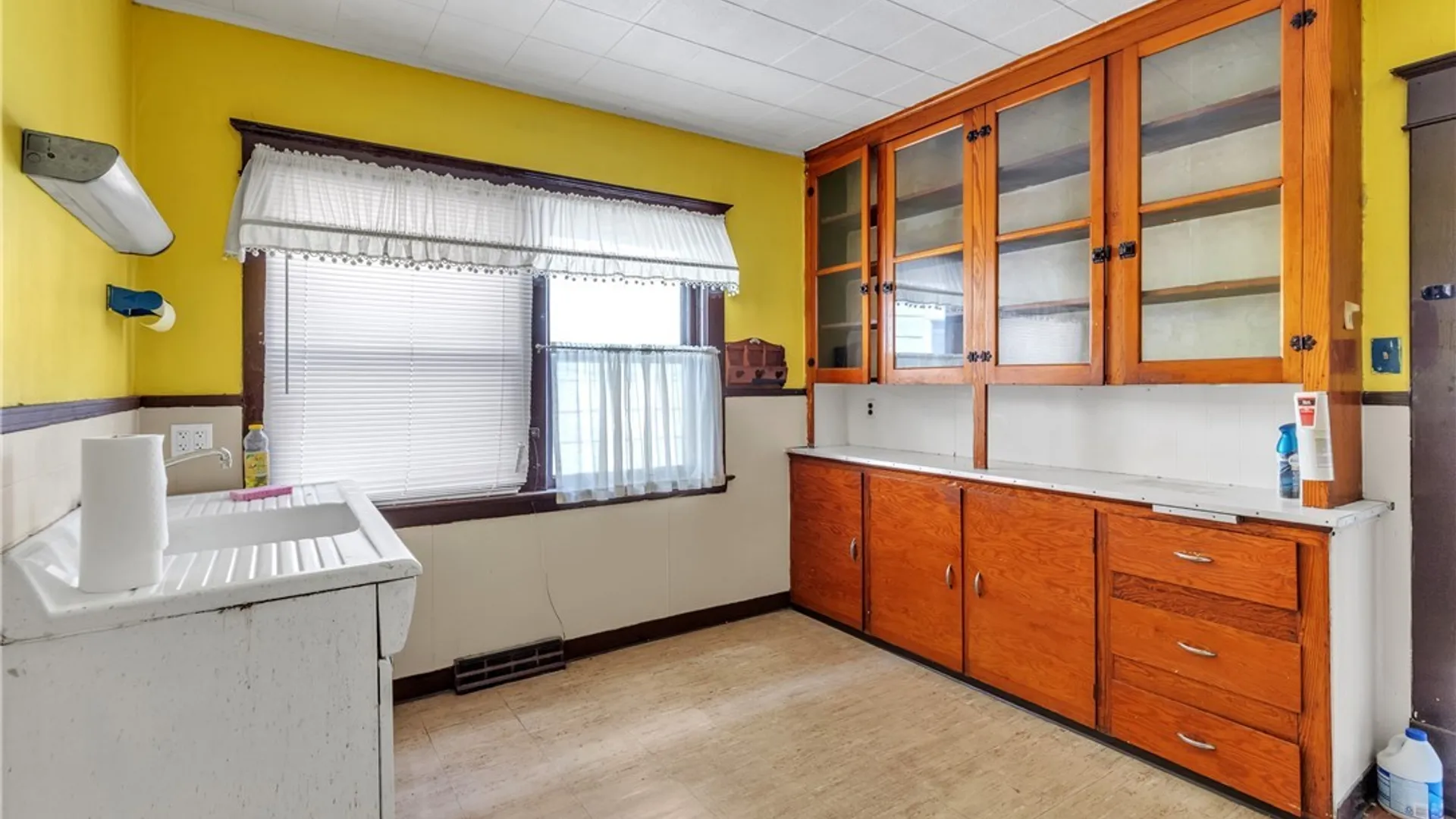Property at 153 Good Avenue, Buffalo, NY 14220 32