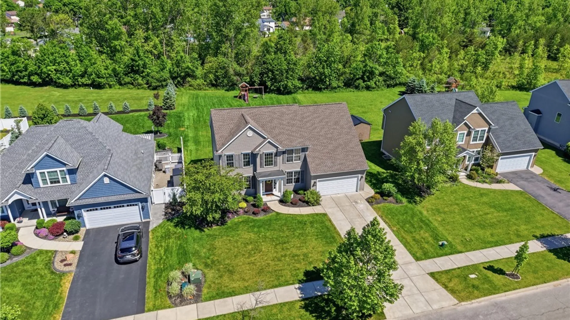 Property at 33 Hidden Meadow Crossing, Lancaster, NY 14086 41
