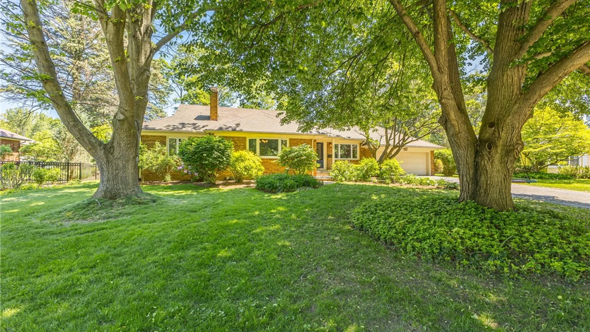 Property at 180 Overbrook Road, Pittsford, NY 14618 2