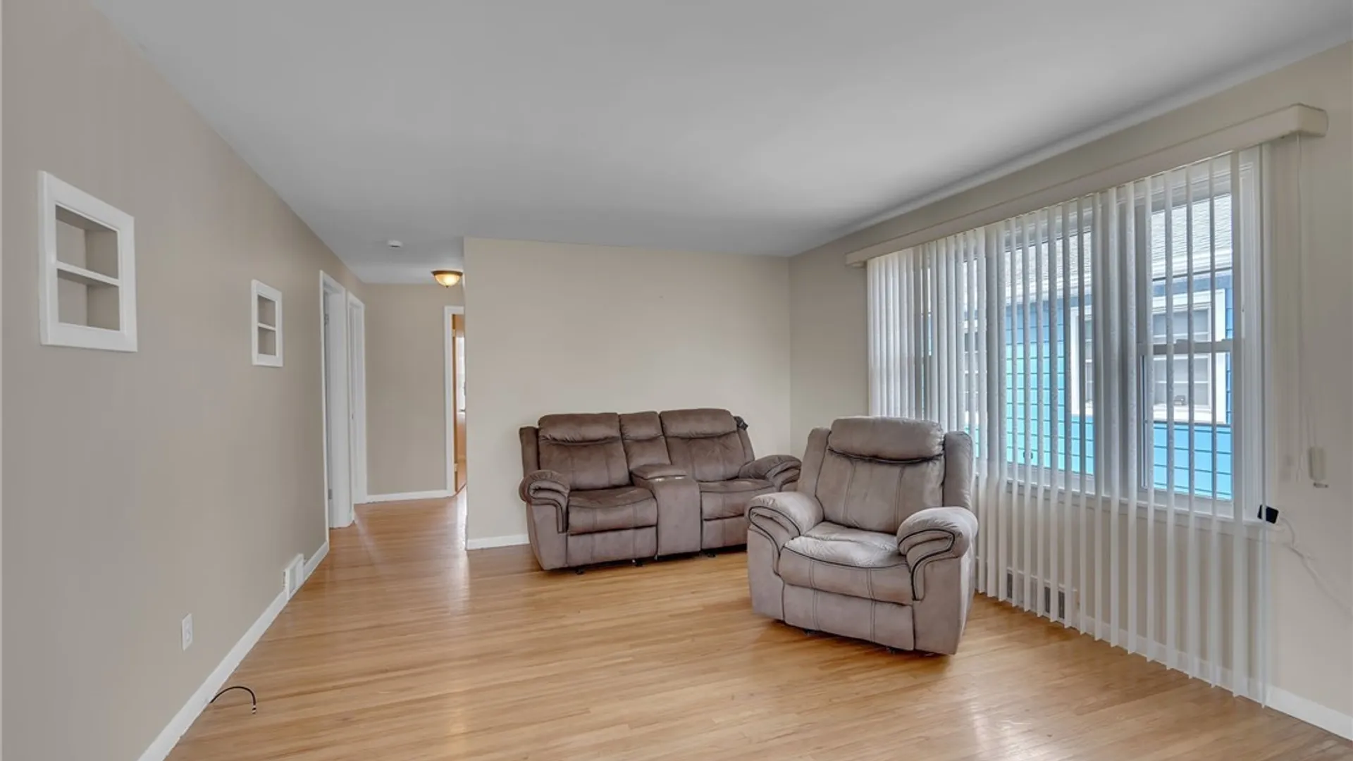 Property at 178 Oakridge Avenue, Tonawanda, NY 14217 16