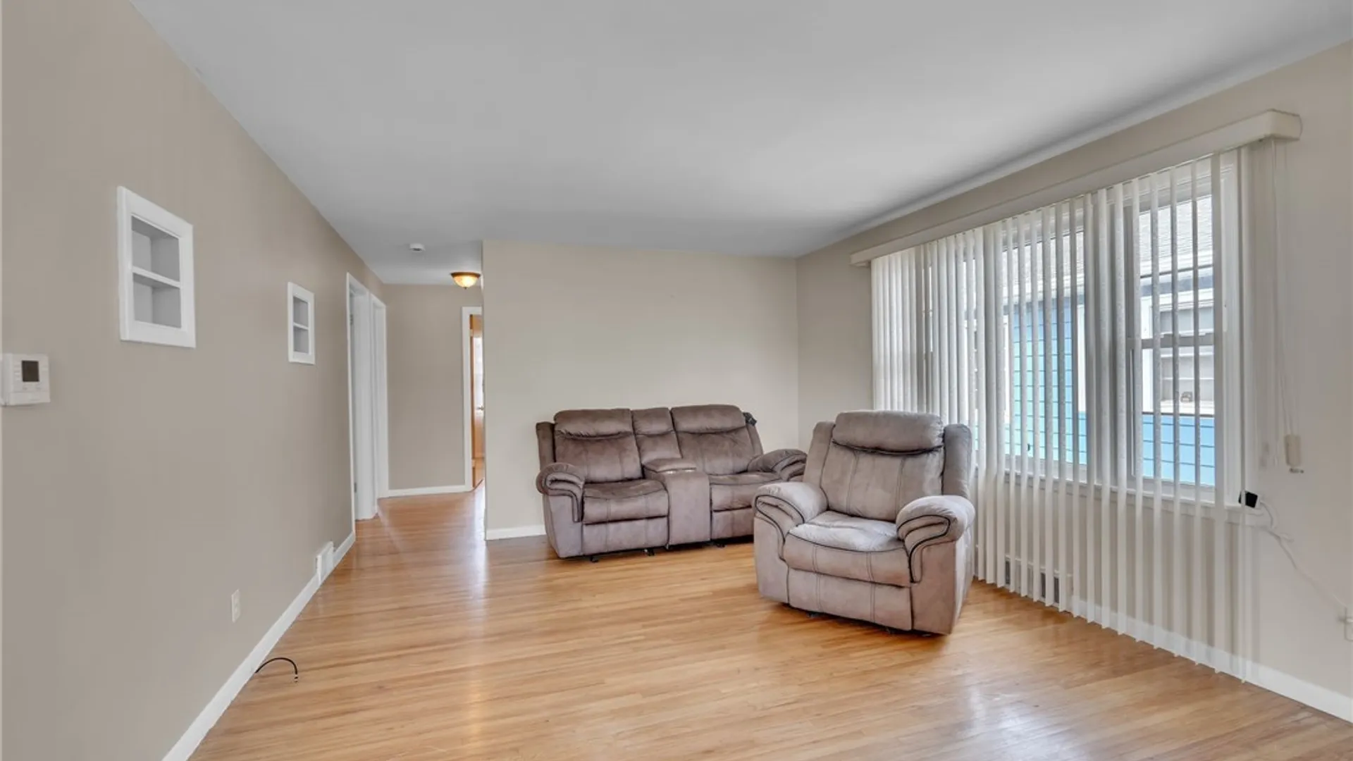 Property at 178 Oakridge Avenue, Tonawanda, NY 14217 9