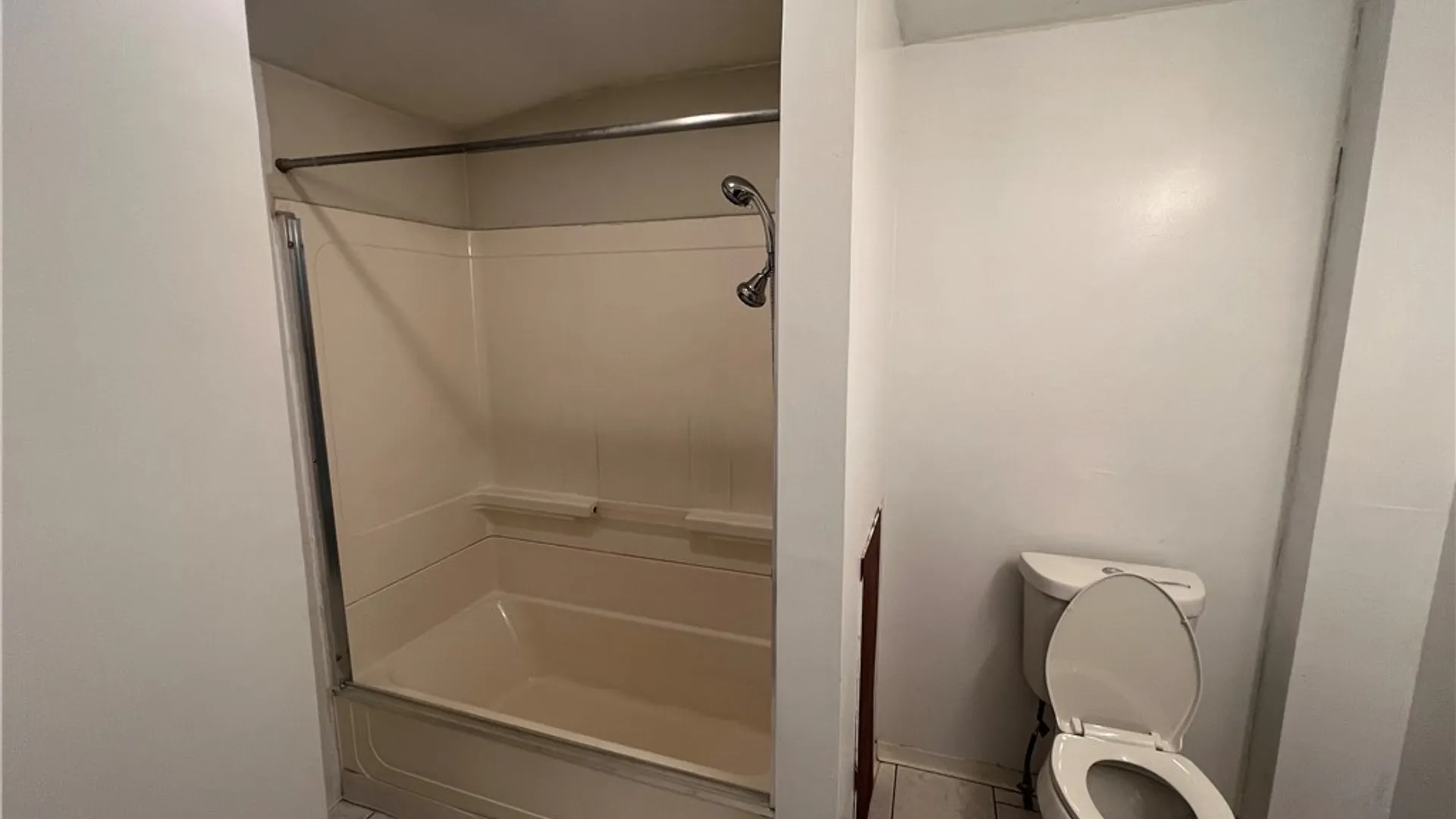 Property at 1326 Garden Avenue, Niagara Falls, NY 14305 26