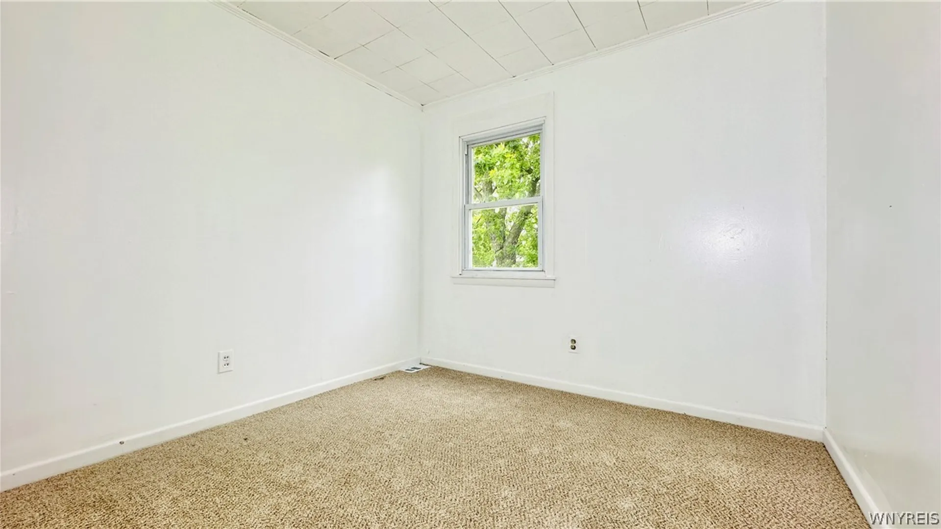Property at 1326 Garden Avenue, Niagara Falls, NY 14305 33