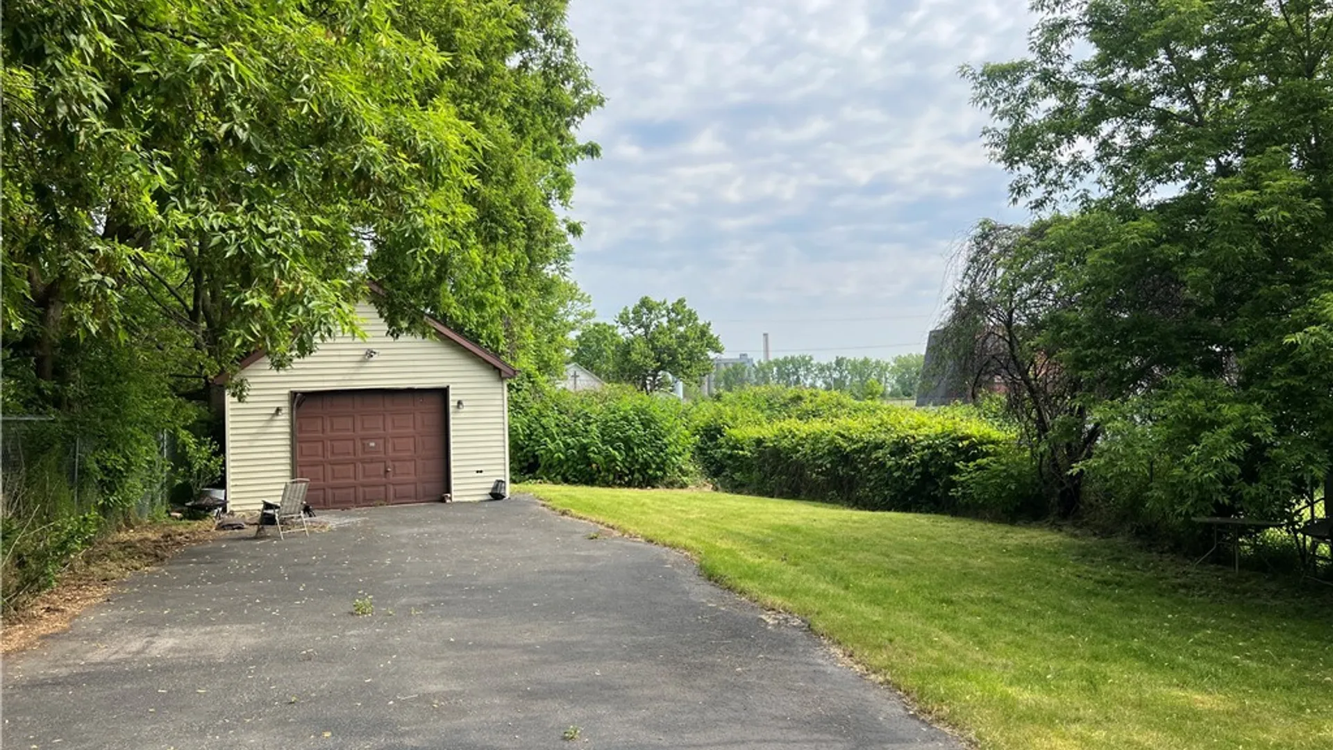 Property at 1326 Garden Avenue, Niagara Falls, NY 14305 37