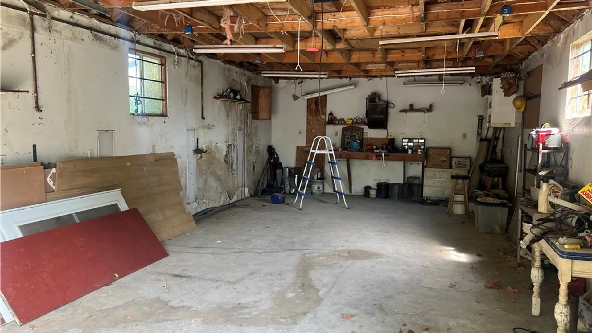 Property at 1326 Garden Avenue, Niagara Falls, NY 14305 39