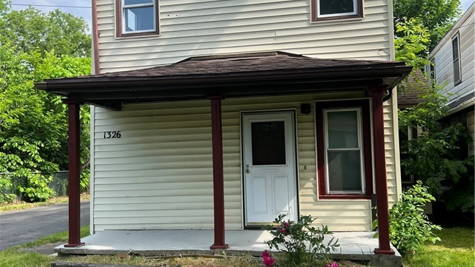 Property at 1326 Garden Avenue, Niagara Falls, NY 14305 42