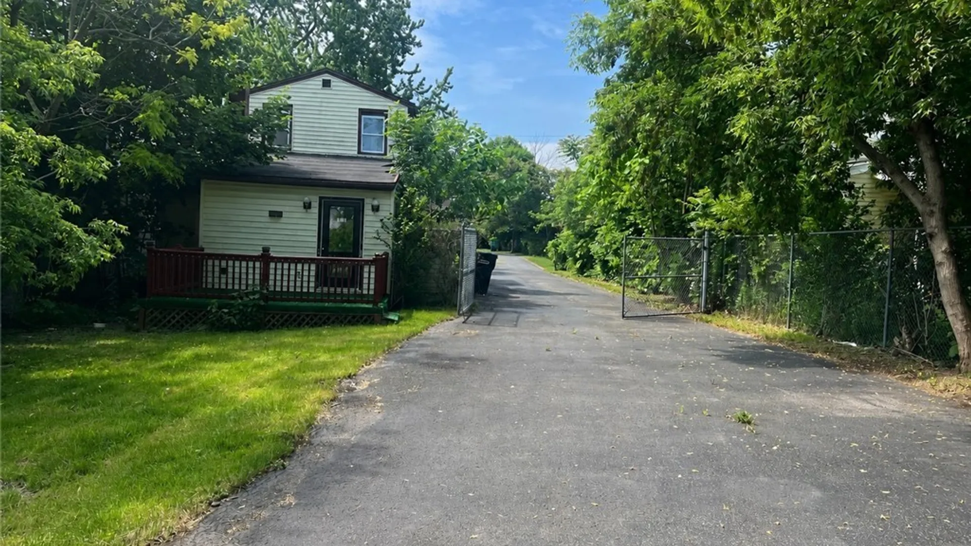 Property at 1326 Garden Avenue, Niagara Falls, NY 14305 5