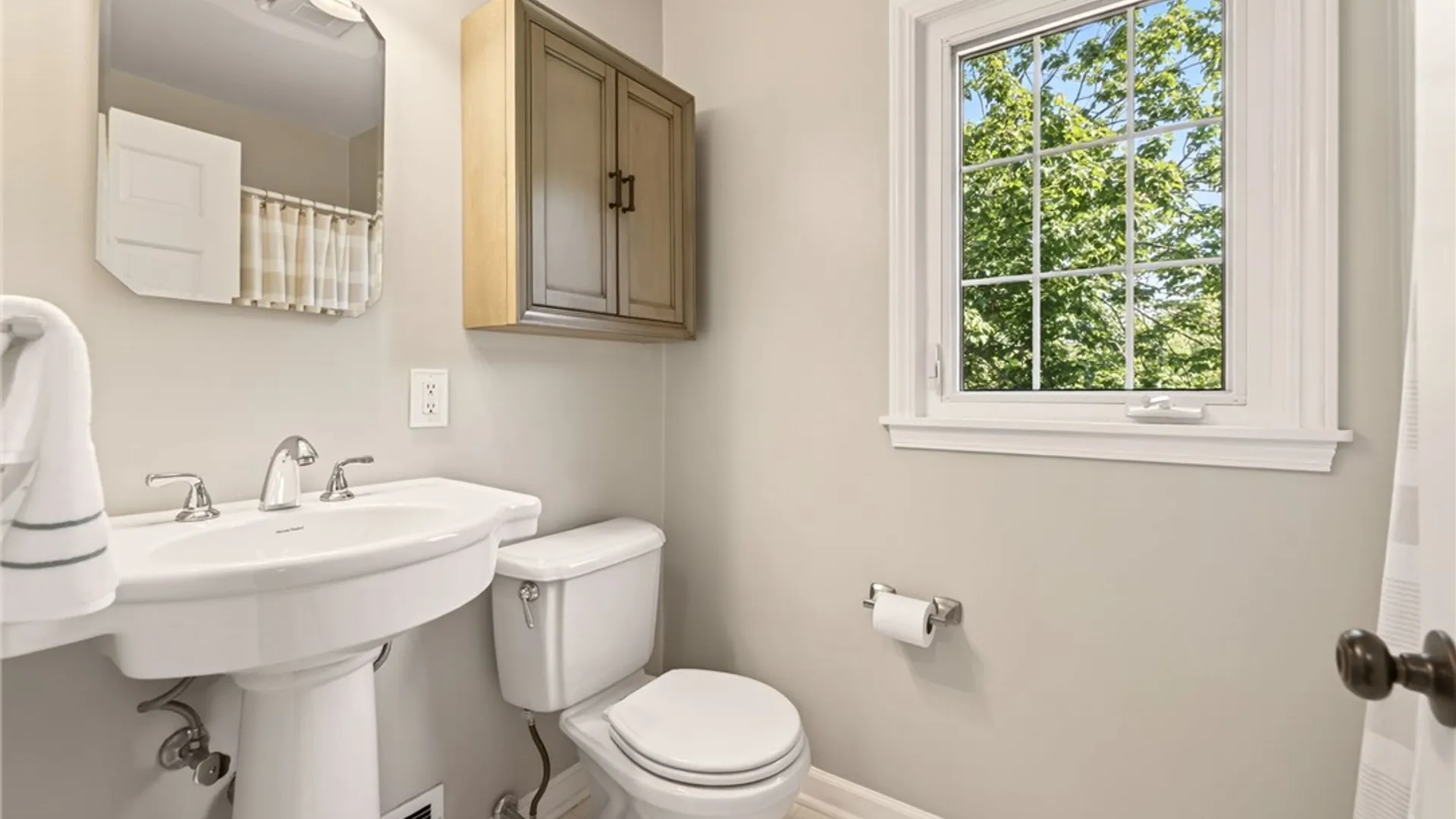 Property at 462 Seneca Park Avenue, Irondequoit, NY 14617 26
