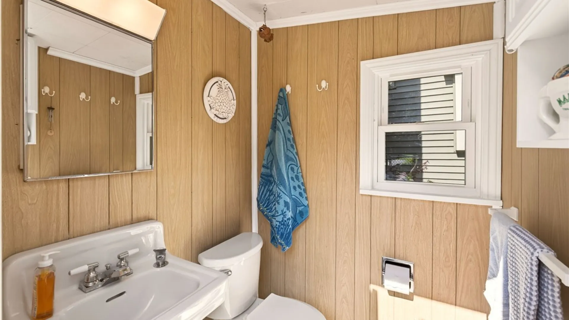 Property at 462 Seneca Park Avenue, Irondequoit, NY 14617 33