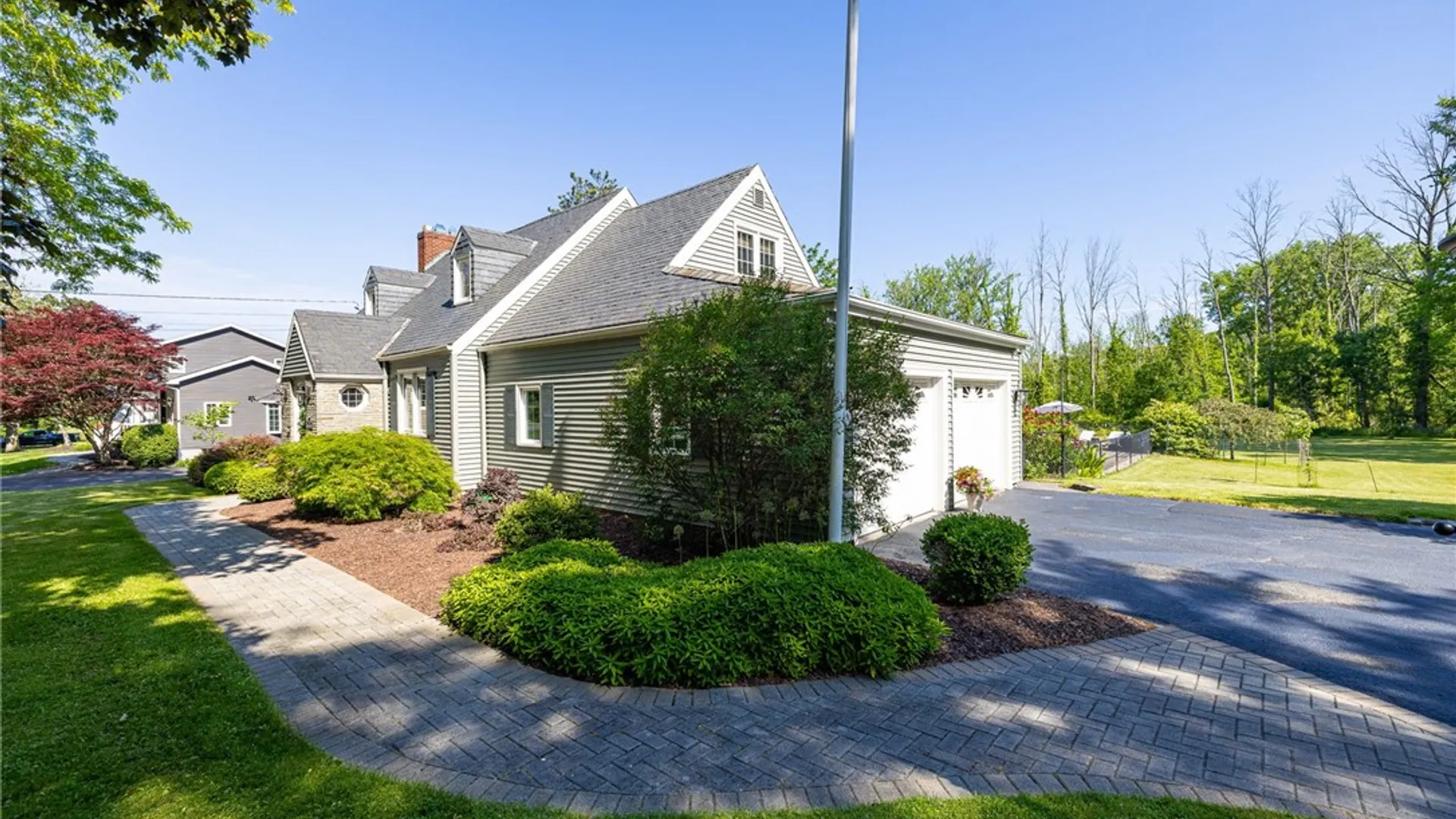 Property at 462 Seneca Park Avenue, Irondequoit, NY 14617 34