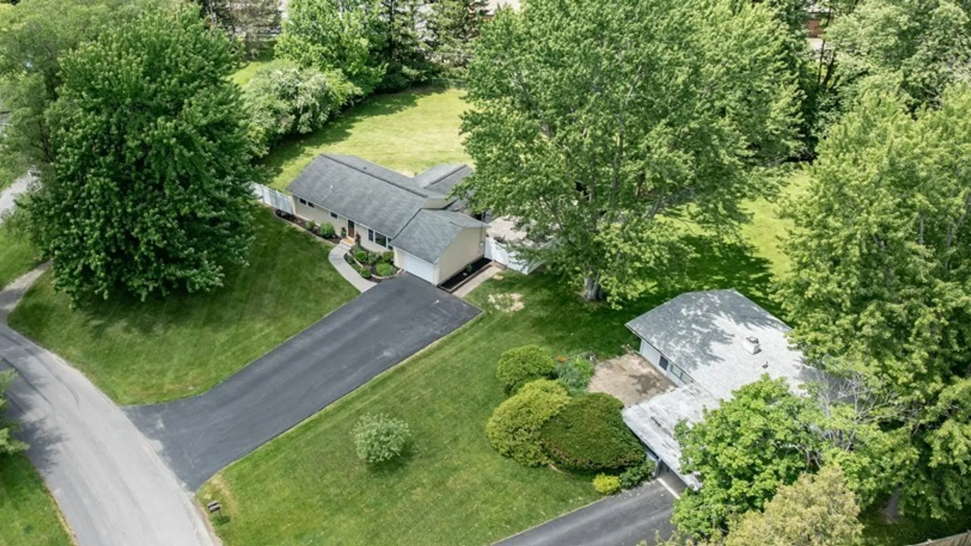 Property at 34 Faircrest Road, Henrietta, NY 14623 42