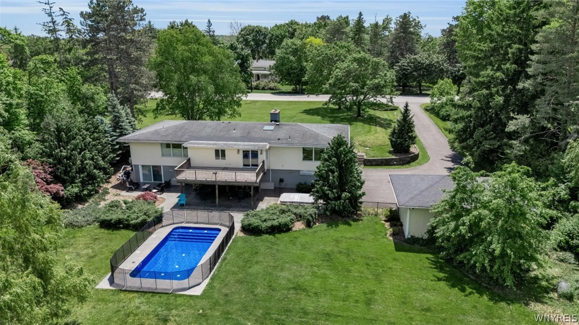 Property at 7932 Quaker Road, Orchard Park, NY 14127 2